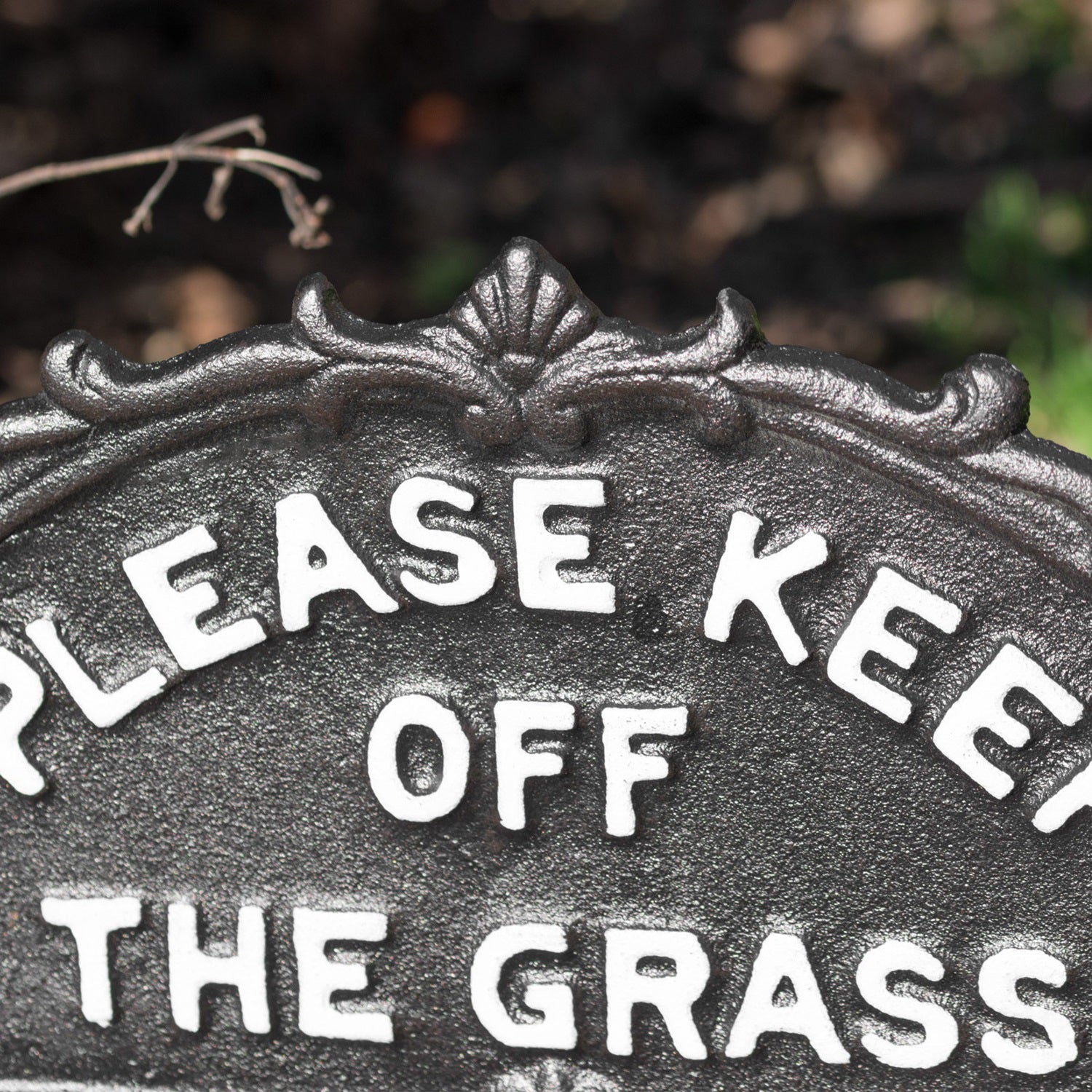 Cast Iron Please Keep Off The Grass Sign