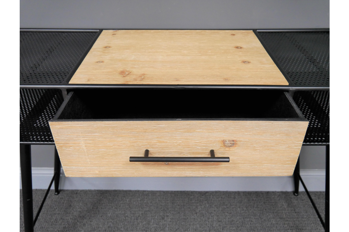 Industrieller schwarzer Schreibtisch mit mehreren Schubladen
