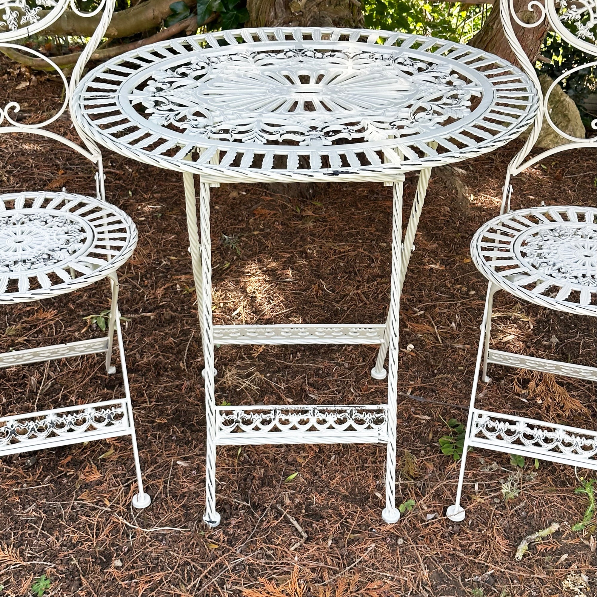 3pc White Oval Garden Bistro Set