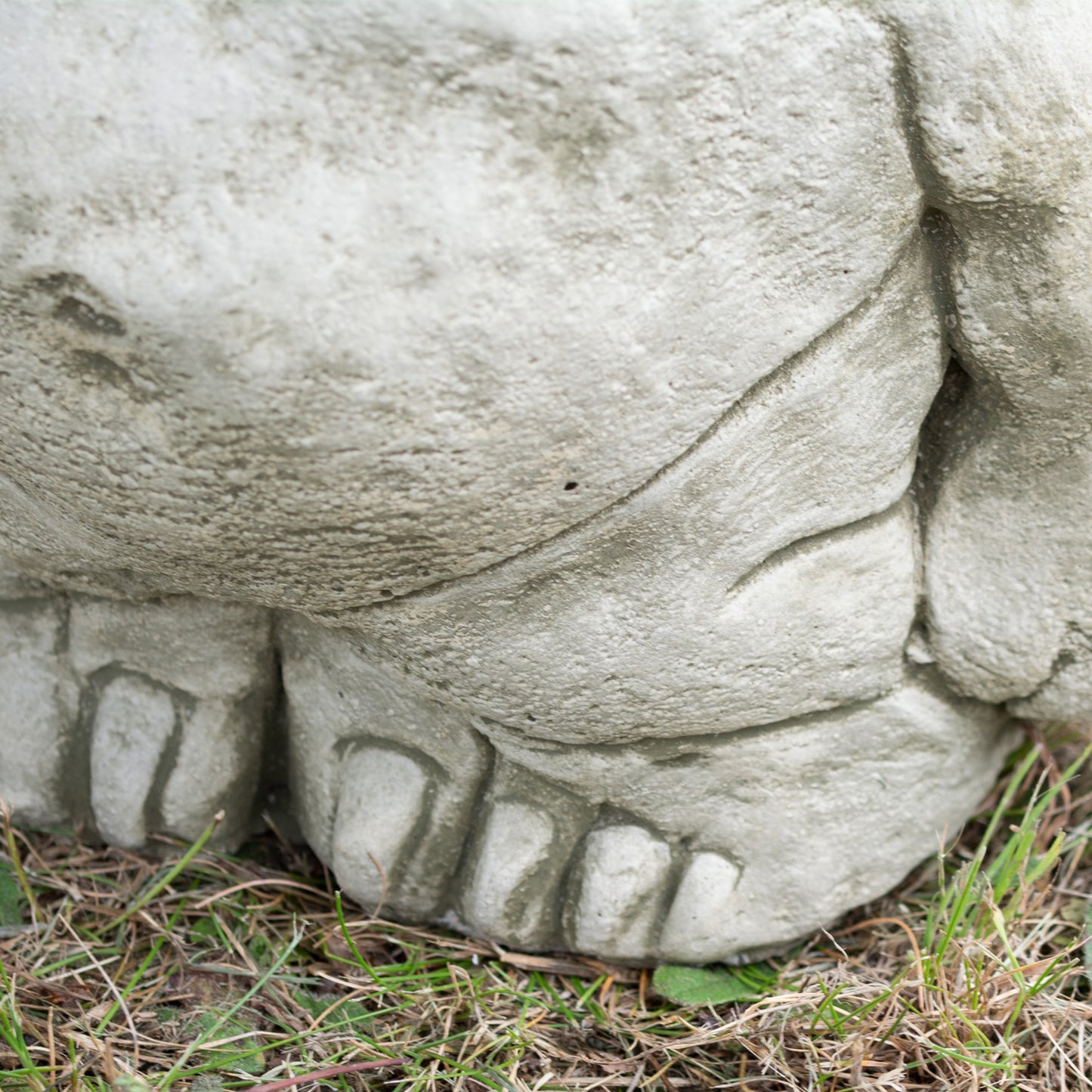 Heavy Stone Nose Picking Troll Statue