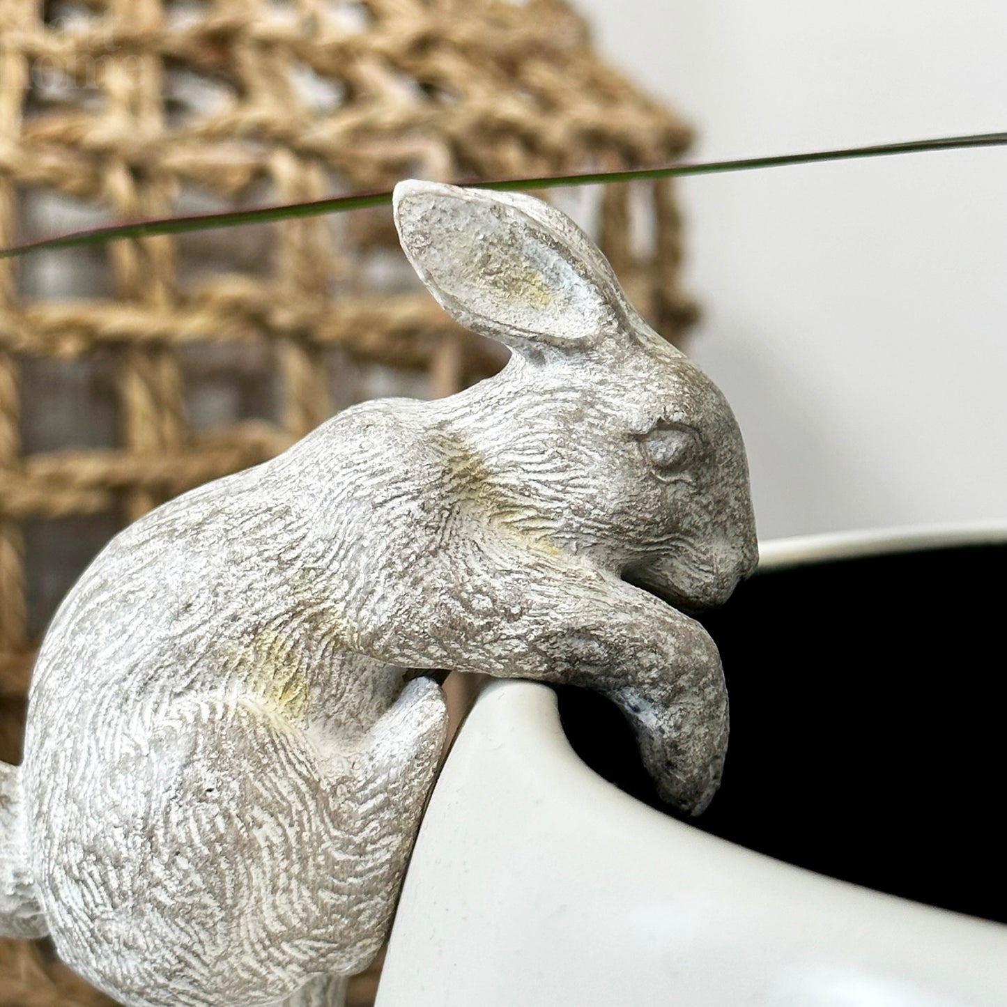 Rabbit Pot Hanger