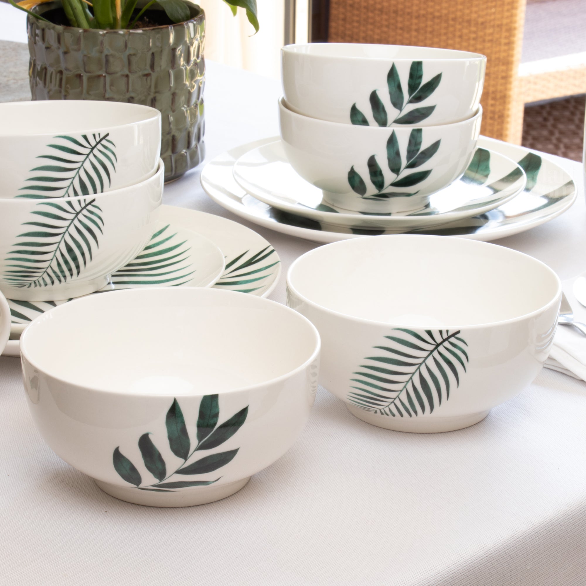 Set Of 4 Emerald Green Leaf Cereal Bowls