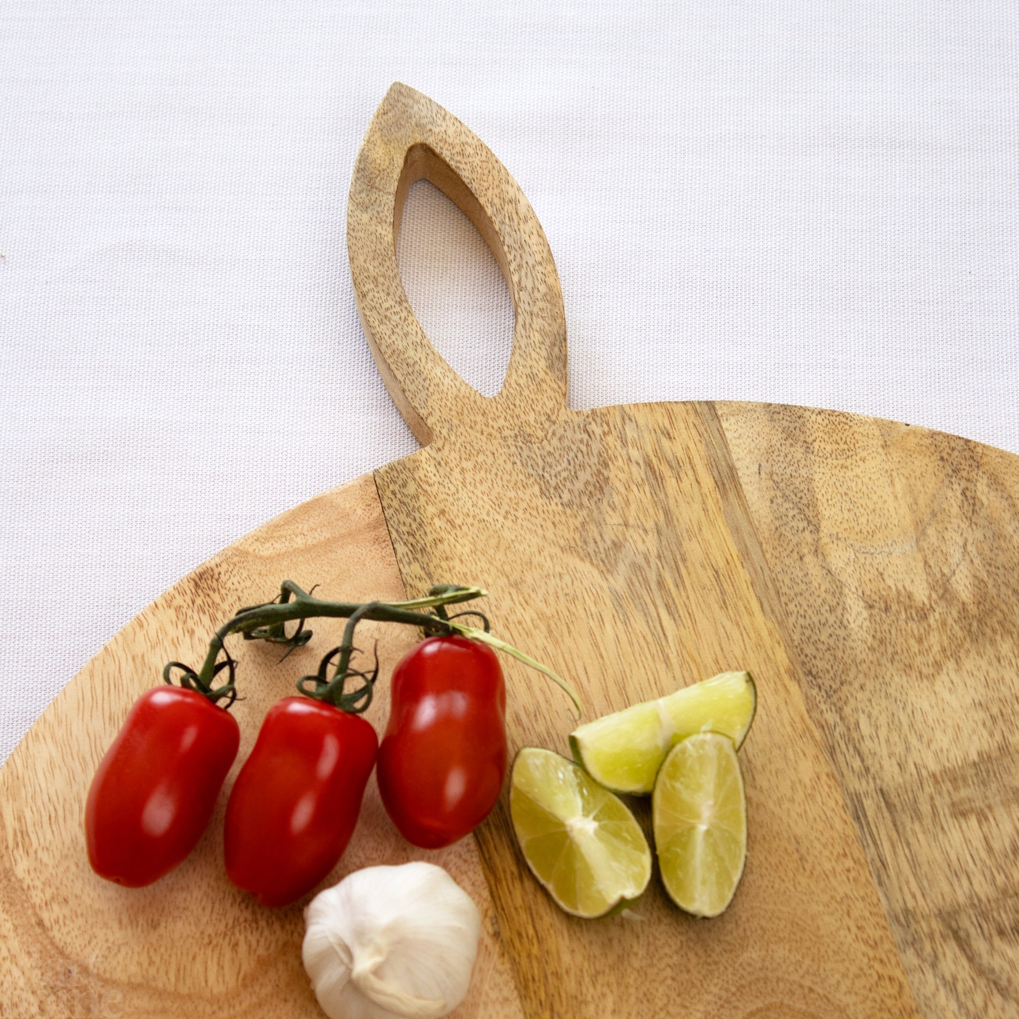 Round Carved Chopping Boards Brown Mango Wood