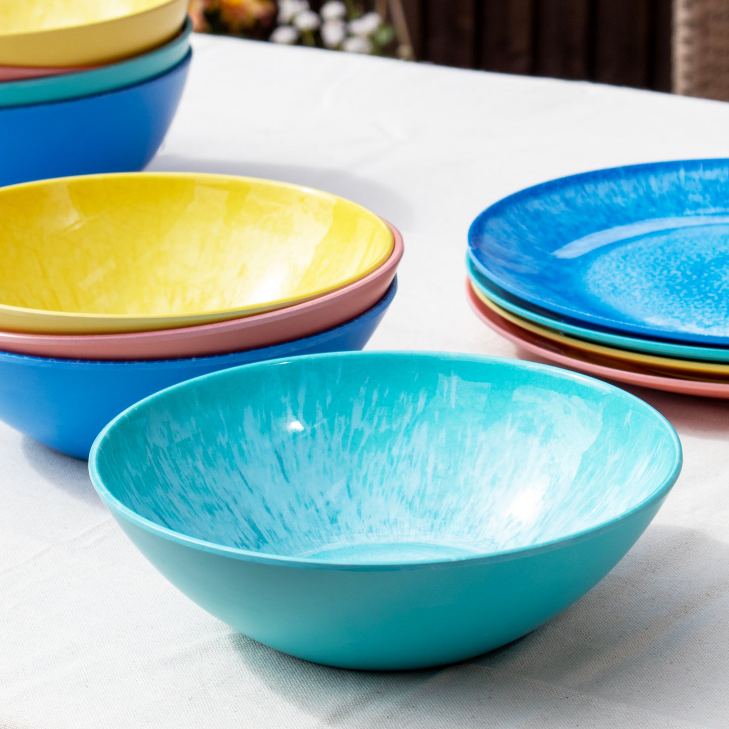 Set Of 4 Colour Mix Melamine Outdoor Bowls