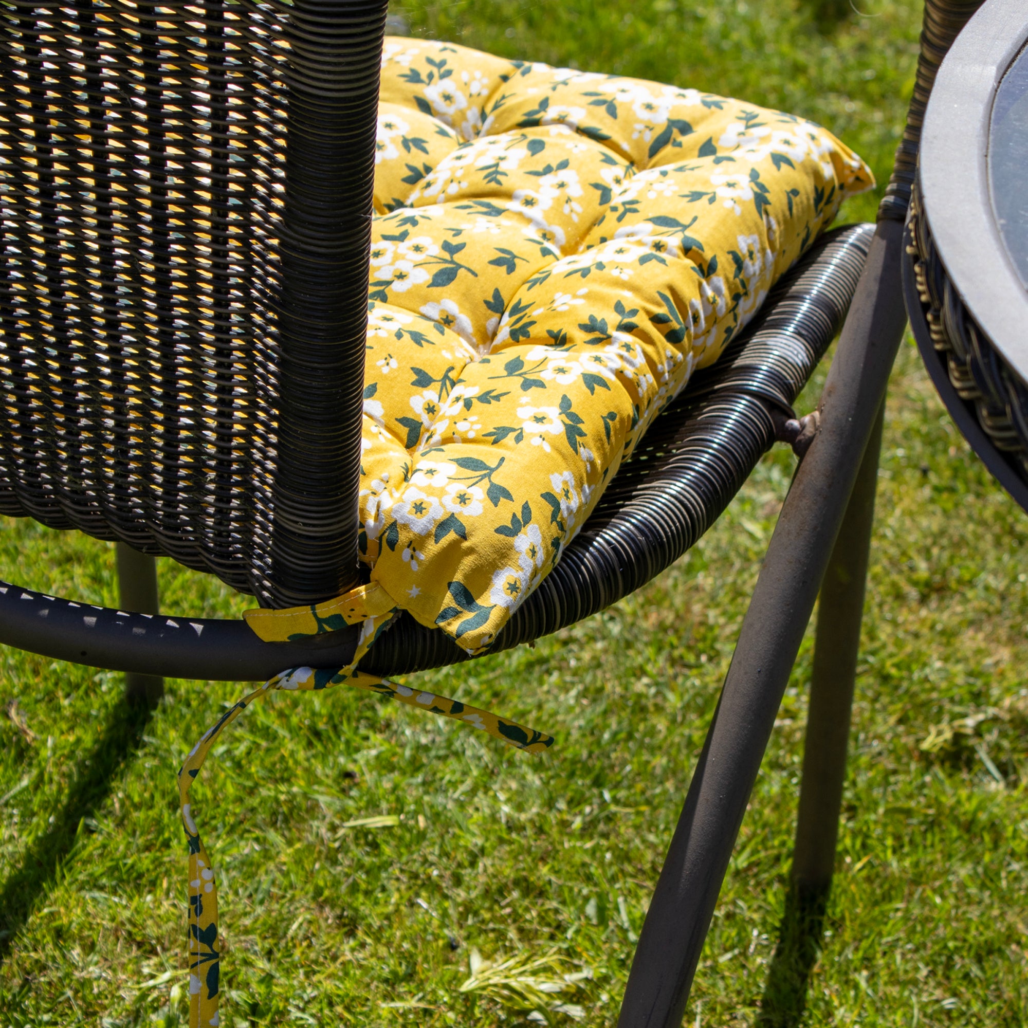 Set Of 2 Yellow Floral Cotton Outdoor Seat Pads