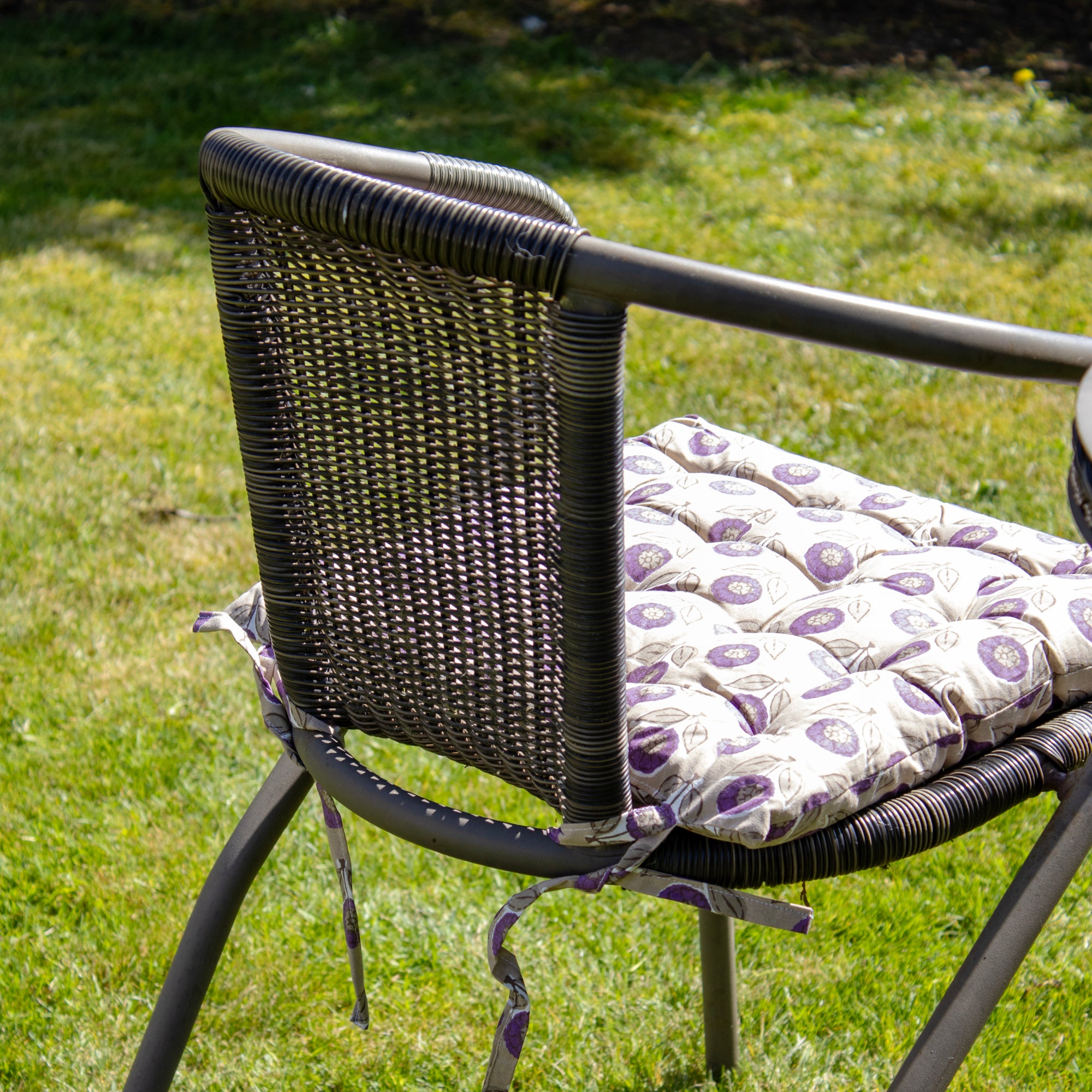 Set Of 2 Purple Flower Cotton Outdoor Seat Pads