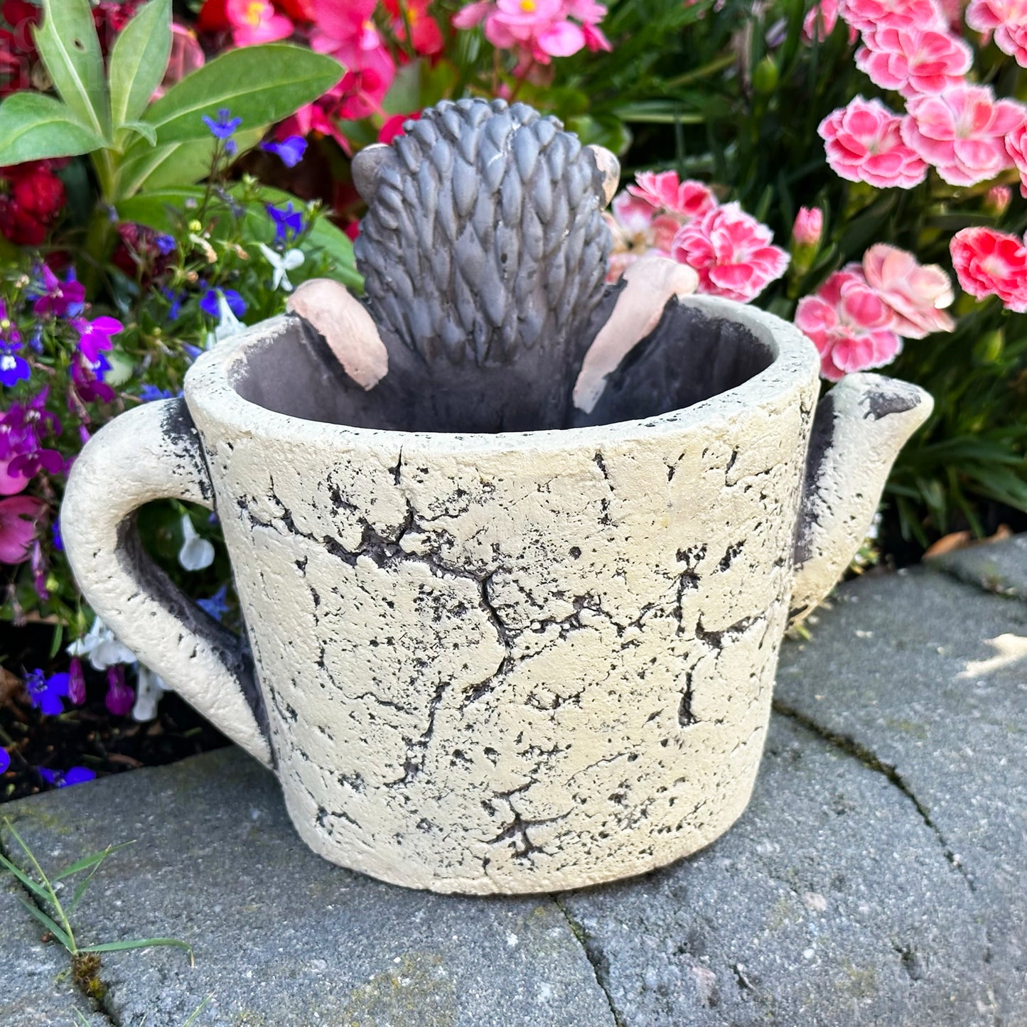 Rustic Cement Peeping Hedgehog Pot