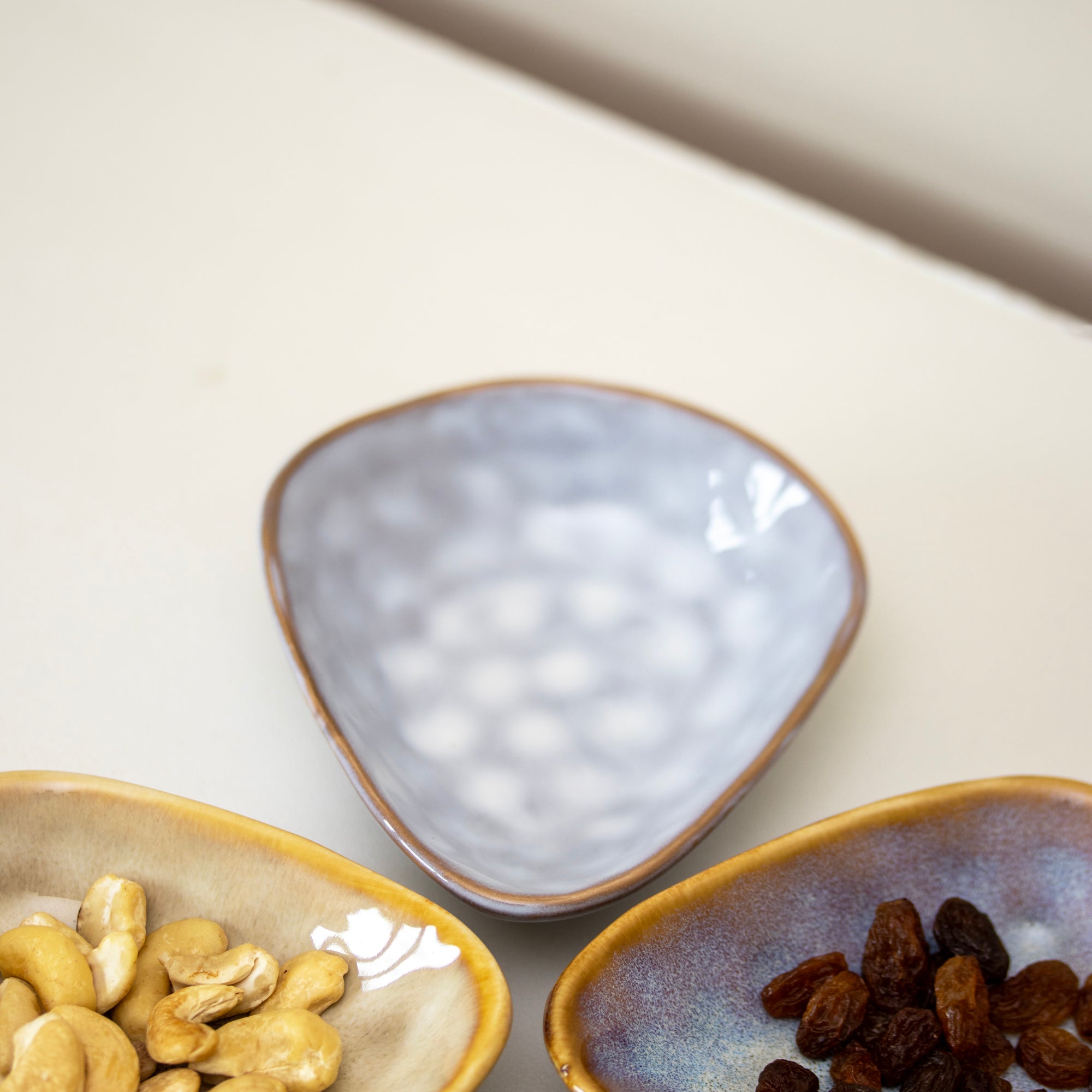 Set Of 4 Reactive Glaze Oyster Snack Bowls