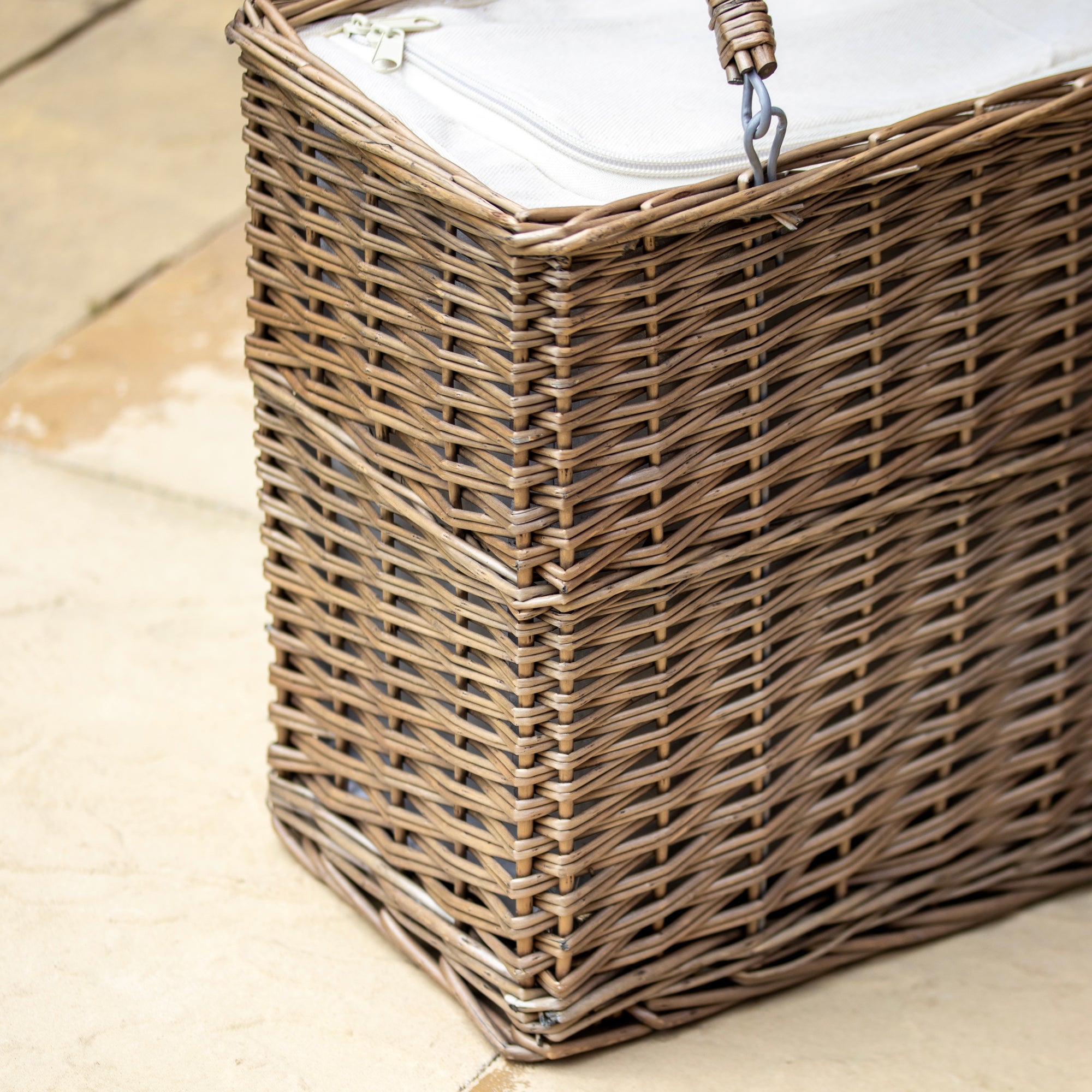 Antique Wash Willow Chiller Picnic Basket