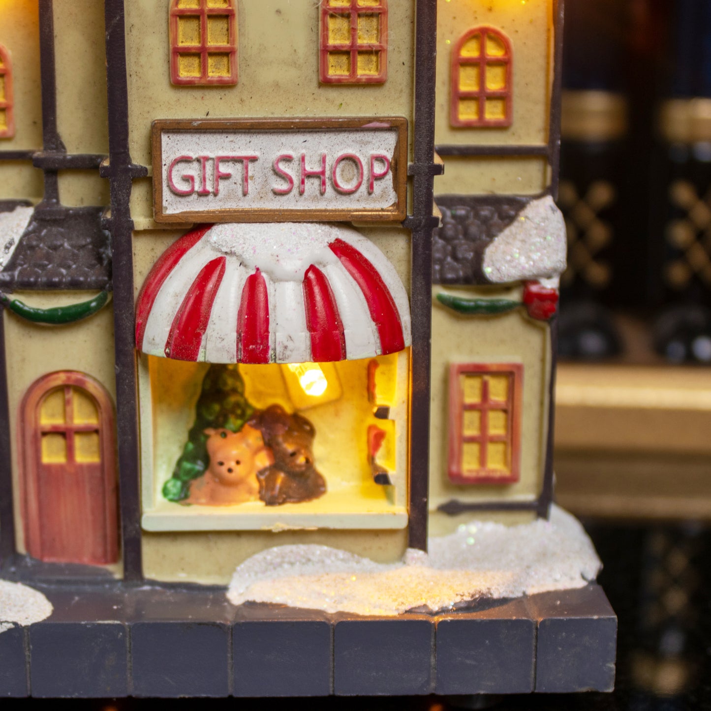 Light Up Christmas Gift Shop Decoration