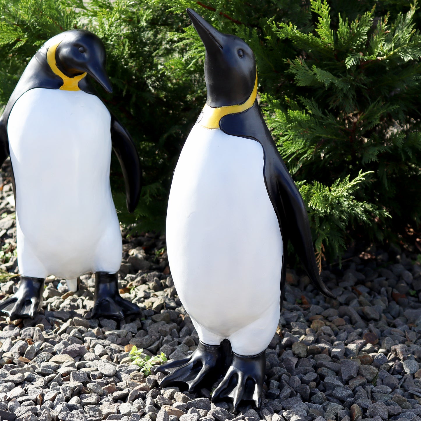 Set mit 2 großen Kaiserpinguin-Statuen