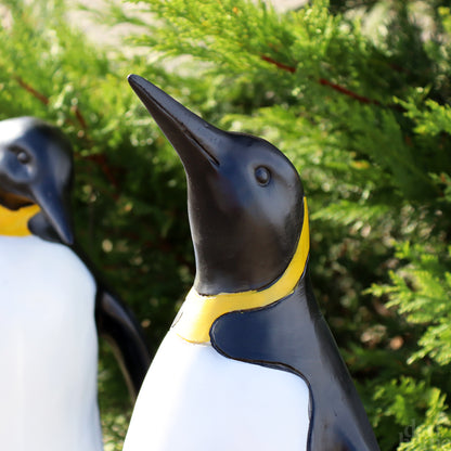 Set mit 2 großen Kaiserpinguin-Statuen