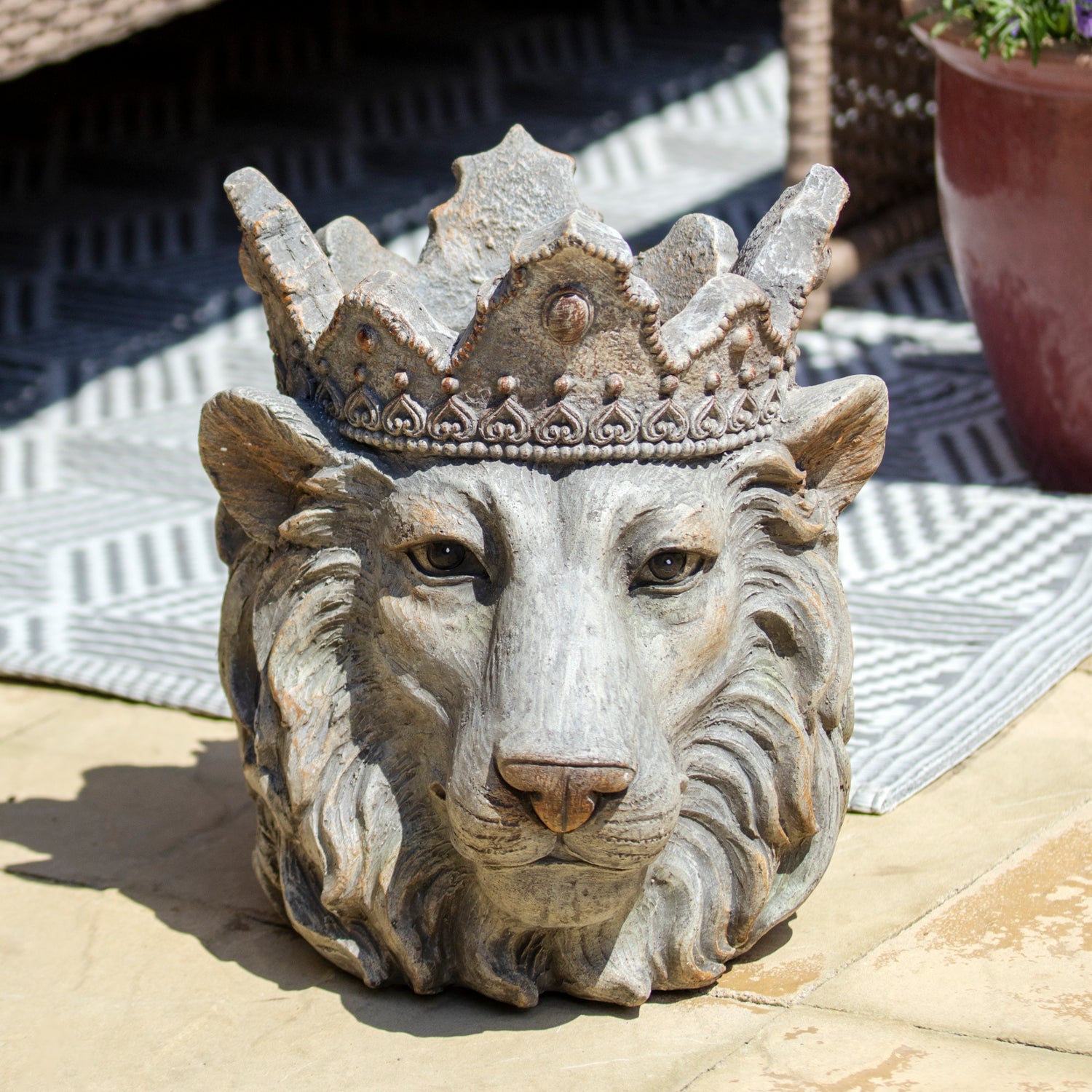 Regal Crowned Lion Head Planter