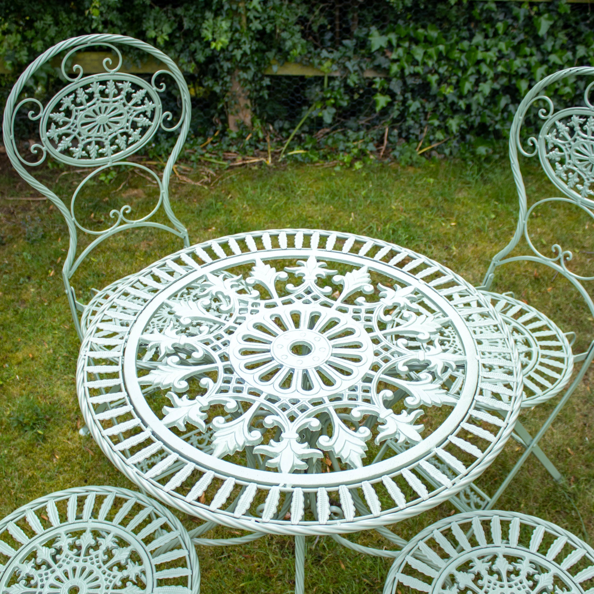 3-teiliges weißes ovales Garten-Bistro-Set