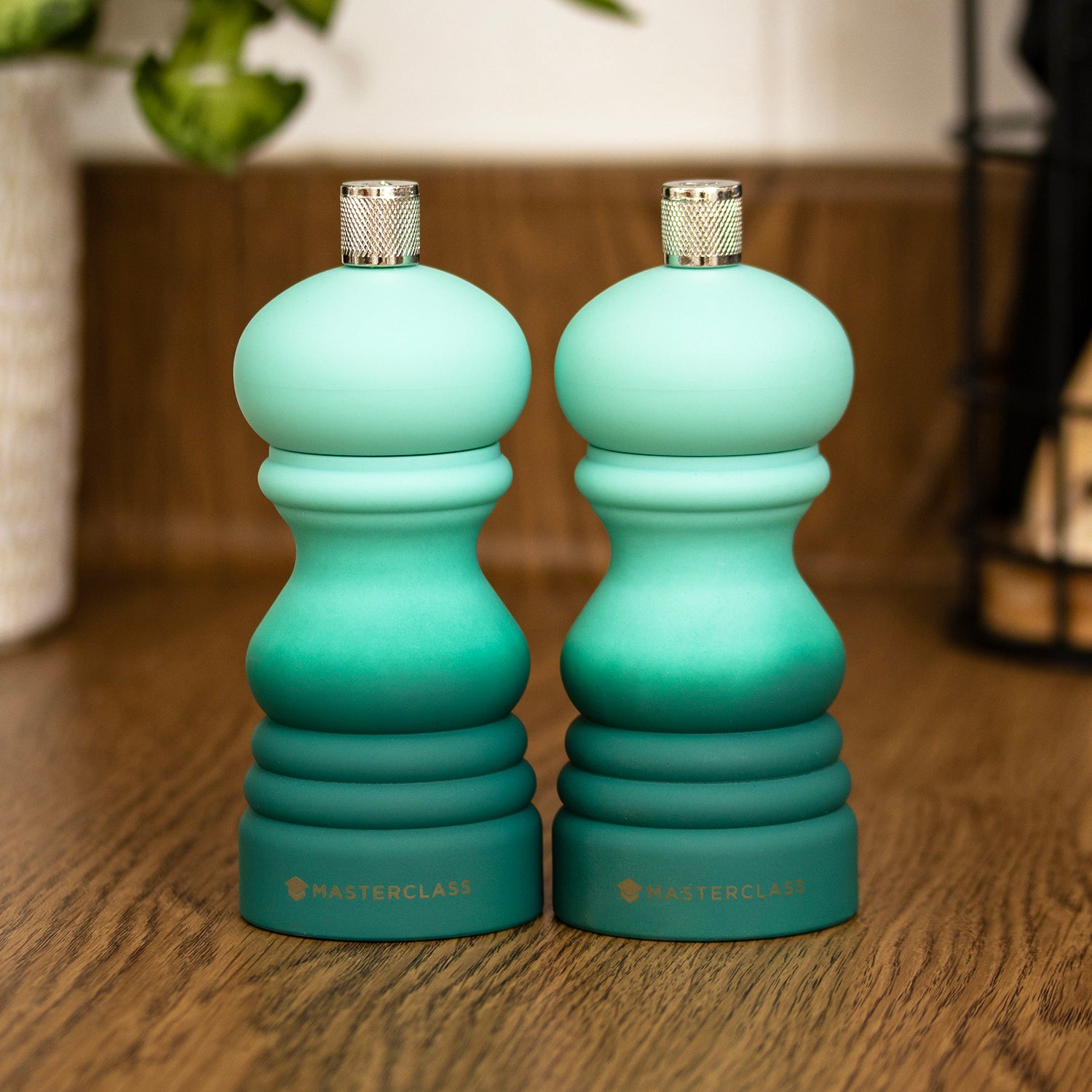Set Of 2 Green Ombre Salt & Pepper Mills