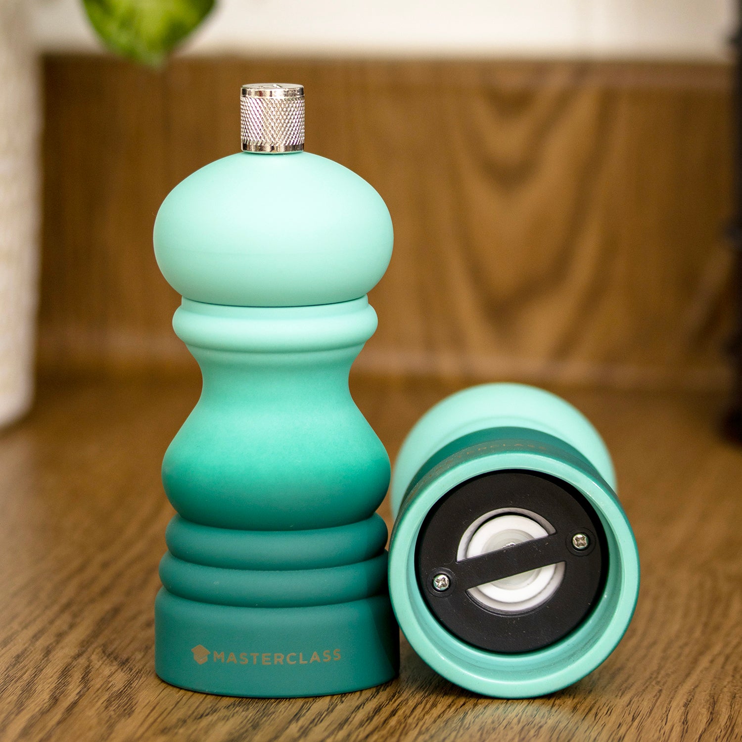 Set Of 2 Green Ombre Salt & Pepper Mills
