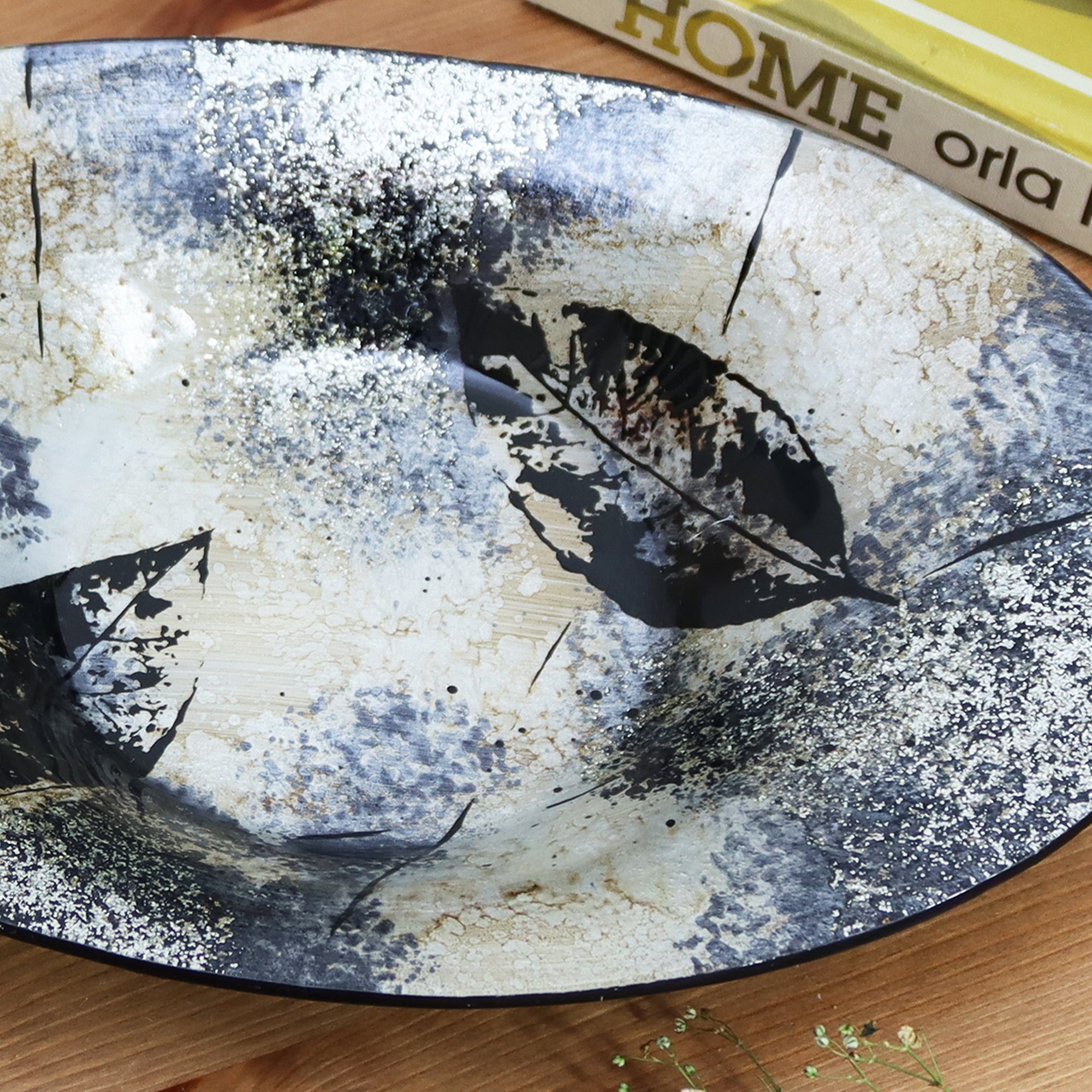 Abstract Vincenza Leaf Decorative Bowl