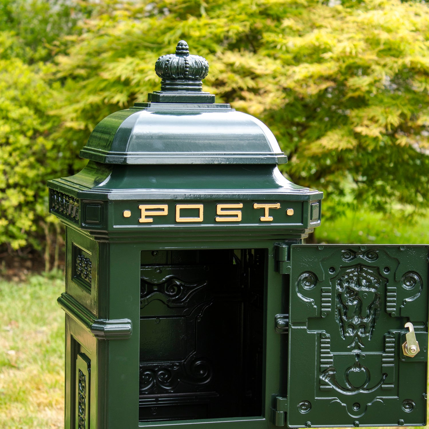 Heritage Green Free Standing Victorian Post Box