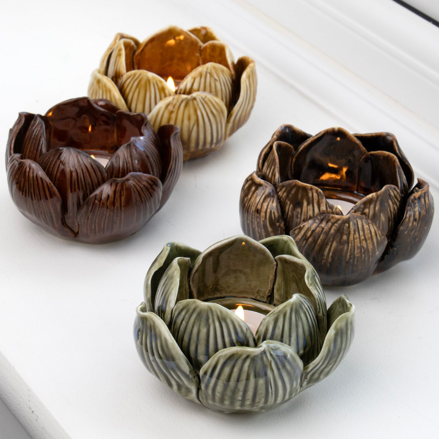 Set Of 4 Ceramic Lotus Flower Tea Light Holders