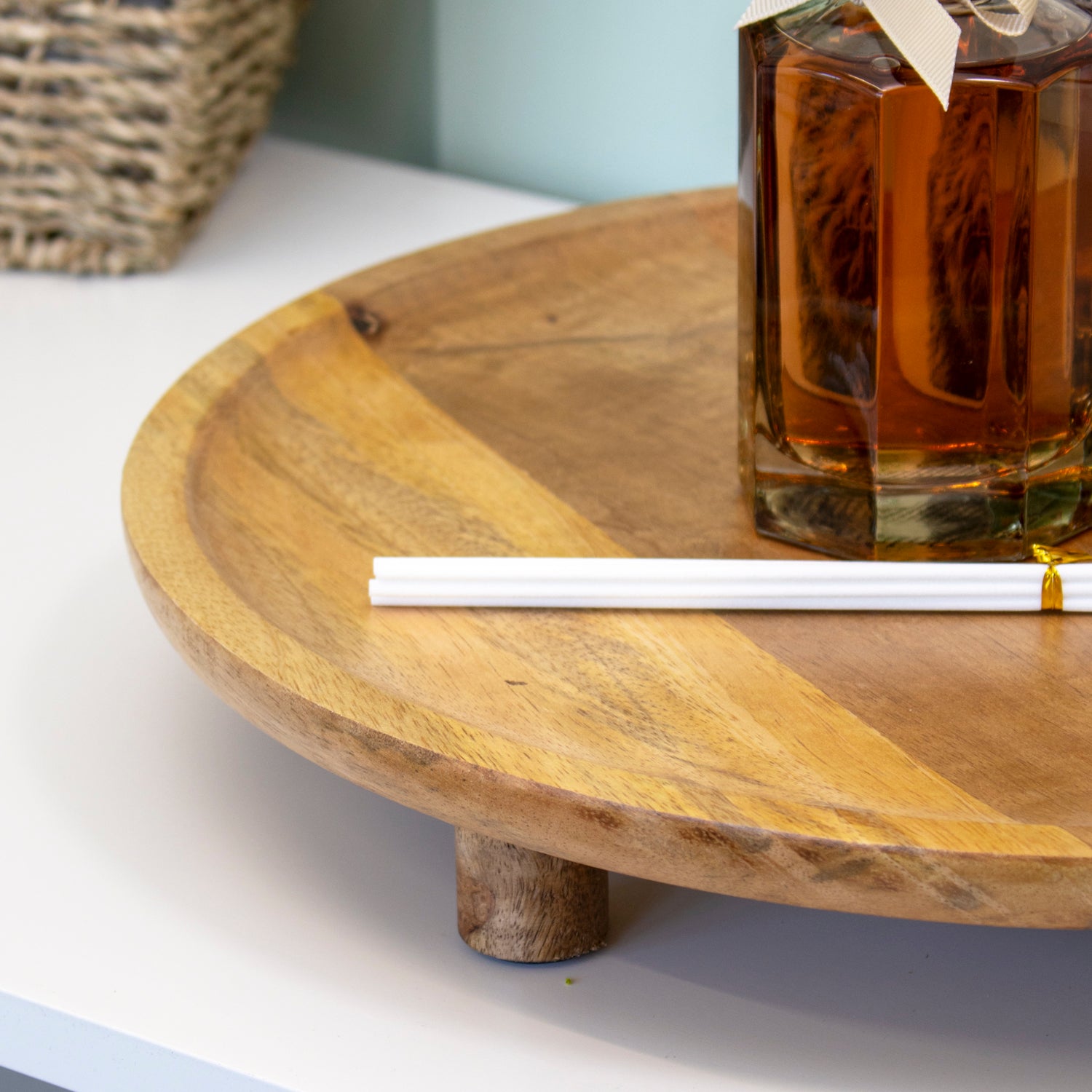 Round Mango Wood Pedestal Board