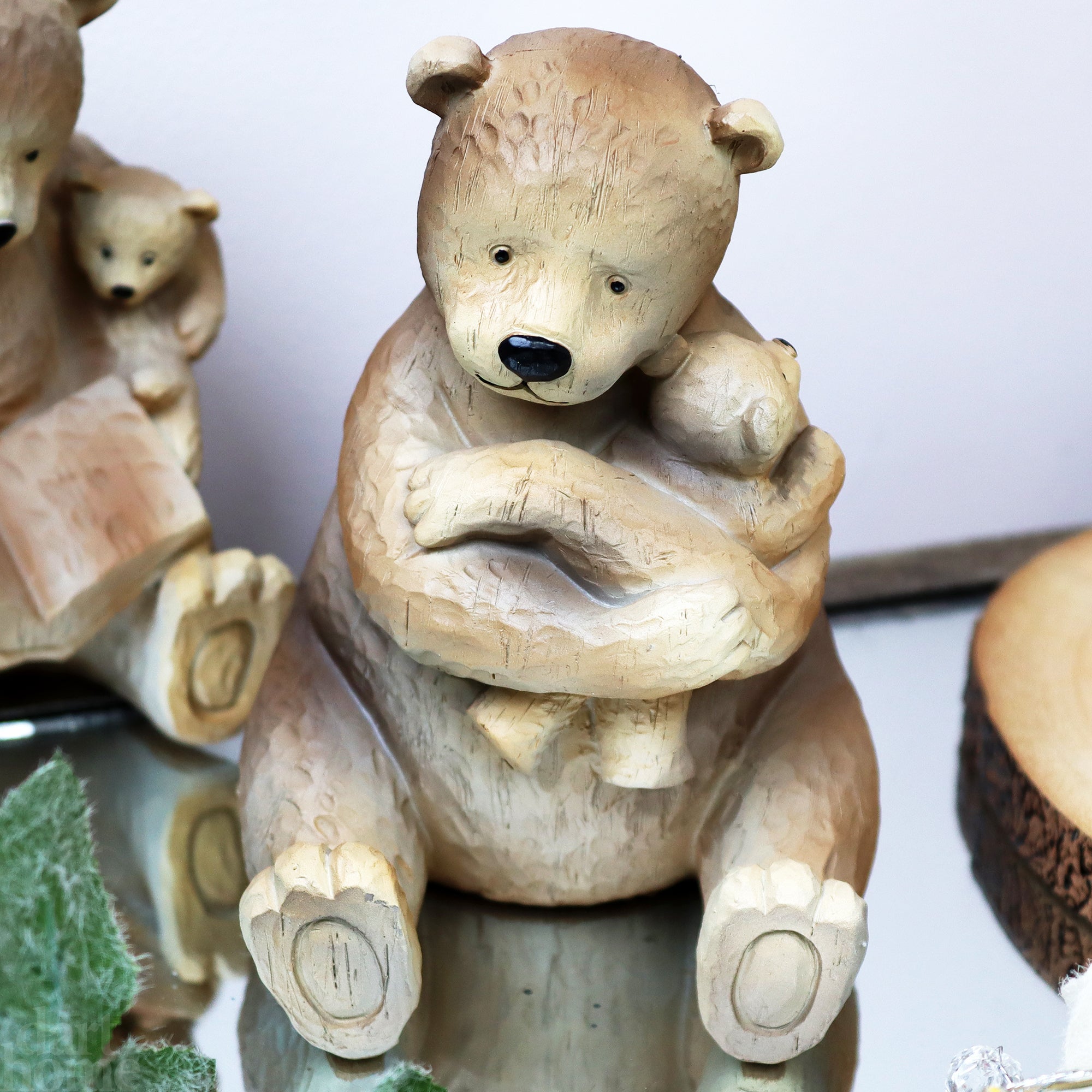 Kuschelige Bärenfigur von Bella und Beau