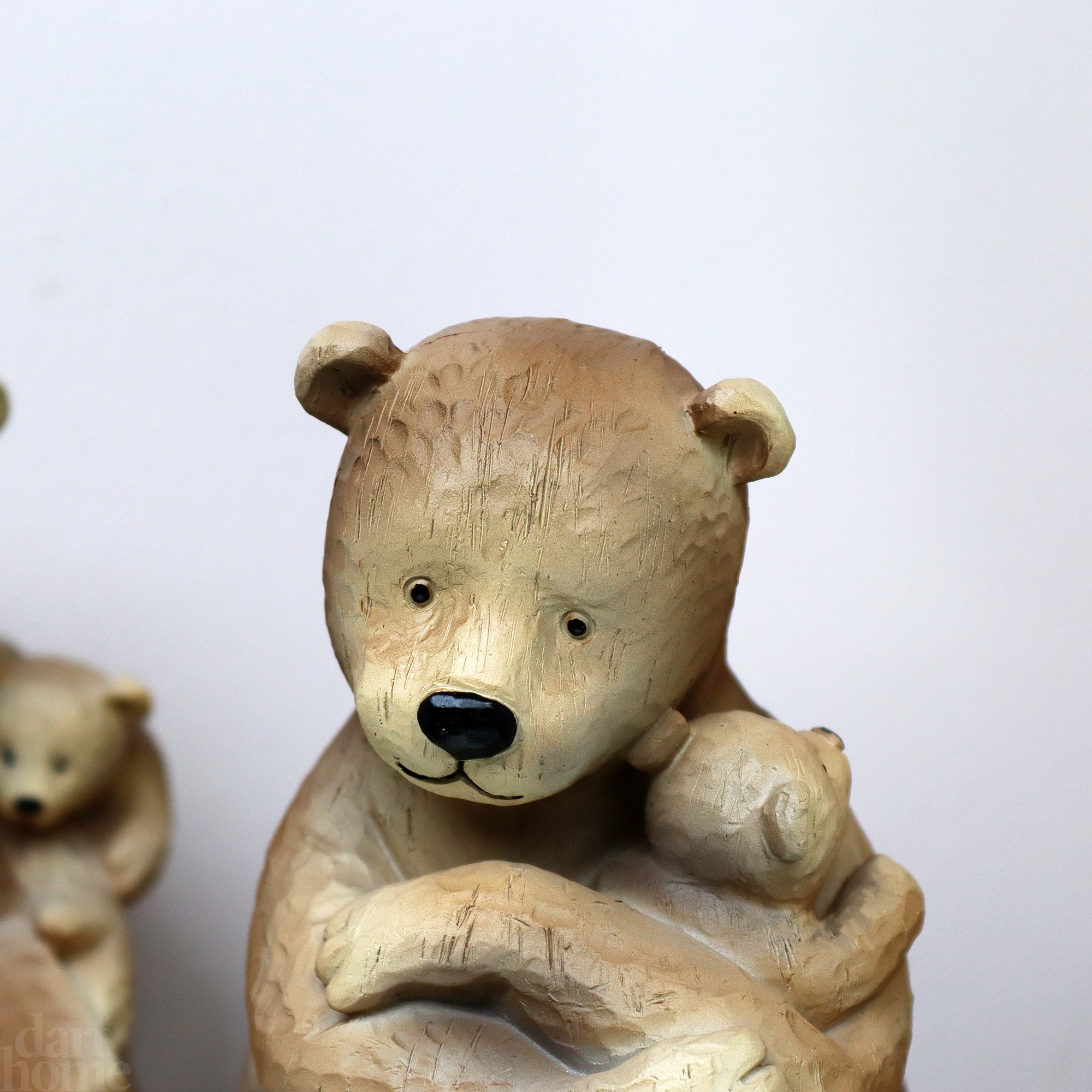 Kuschelige Bärenfigur von Bella und Beau