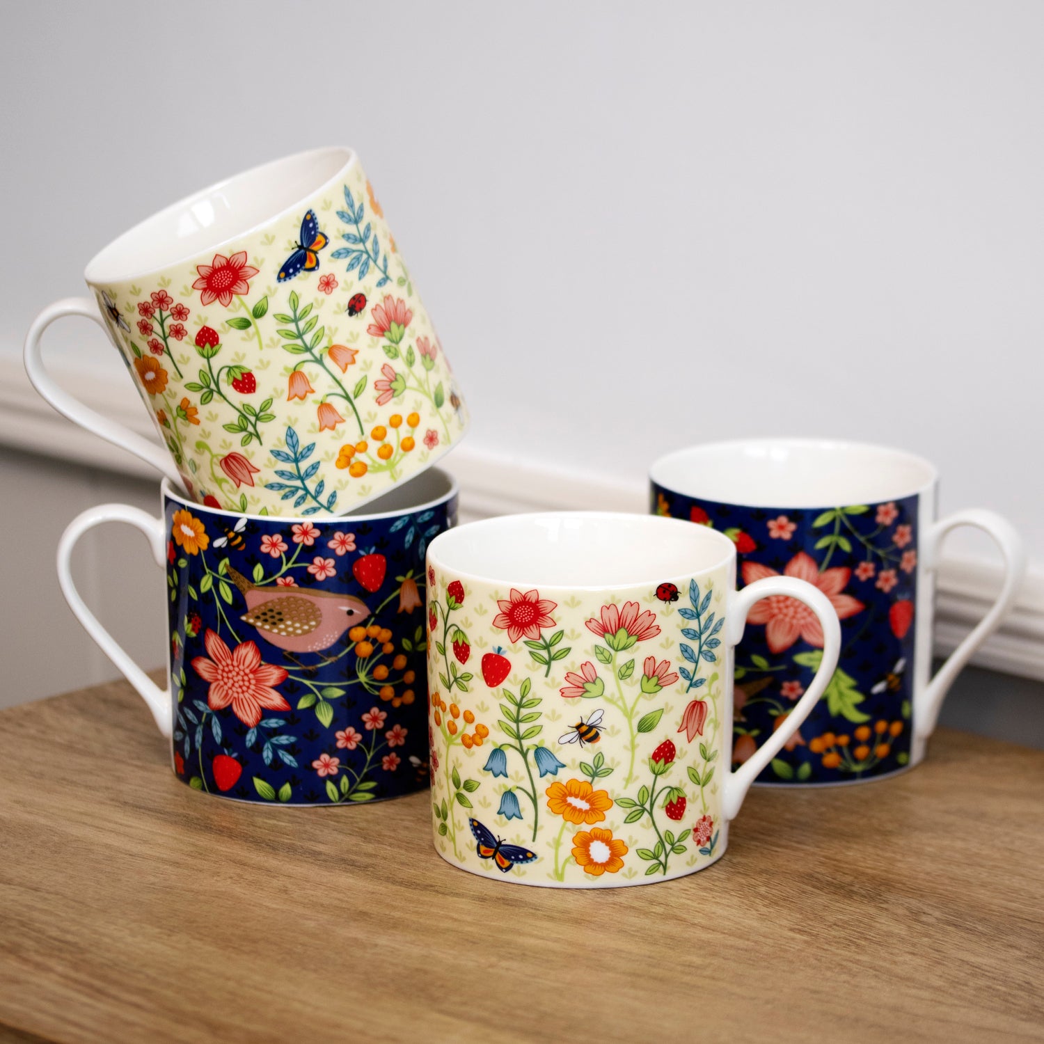 Set Of 4 Wild Flower Fine China Mugs