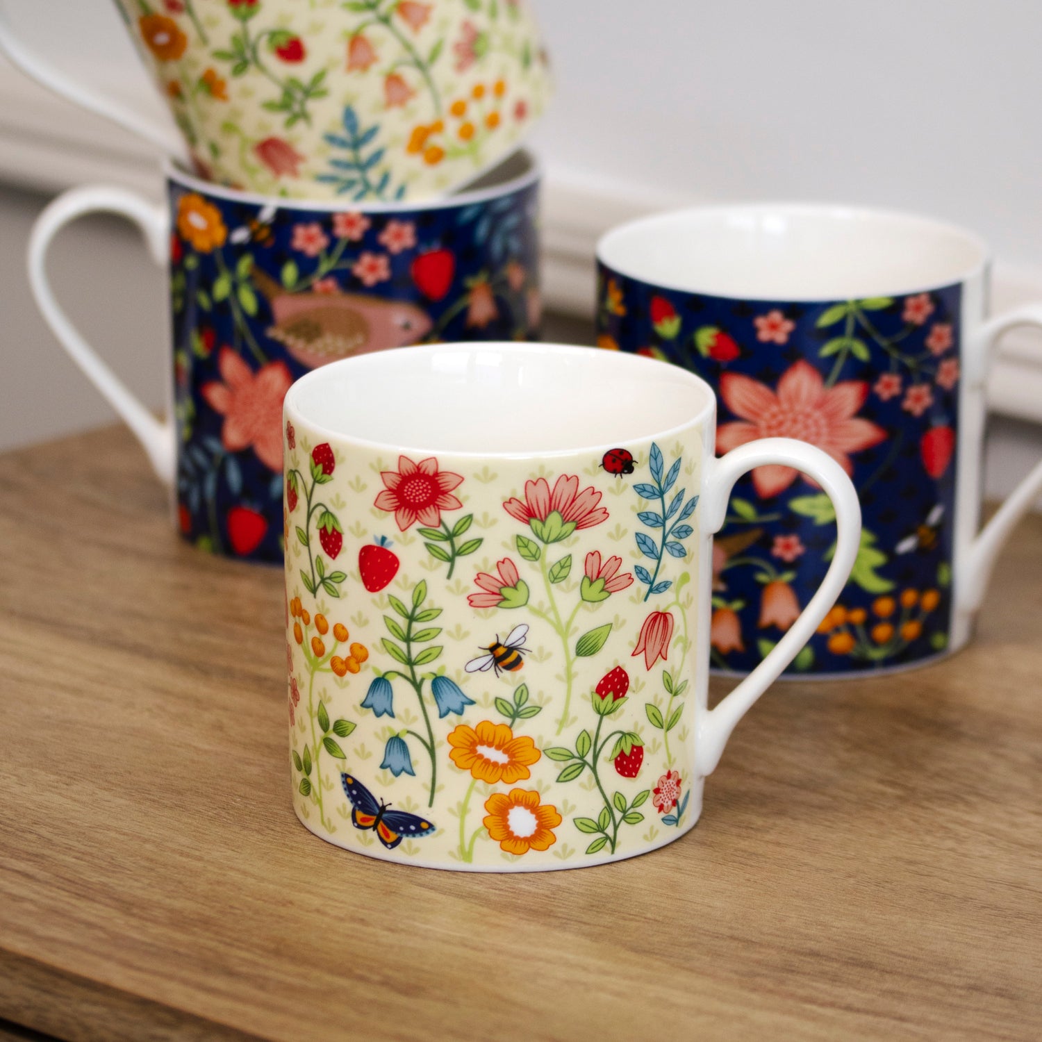 Set Of 4 Wild Flower Fine China Mugs