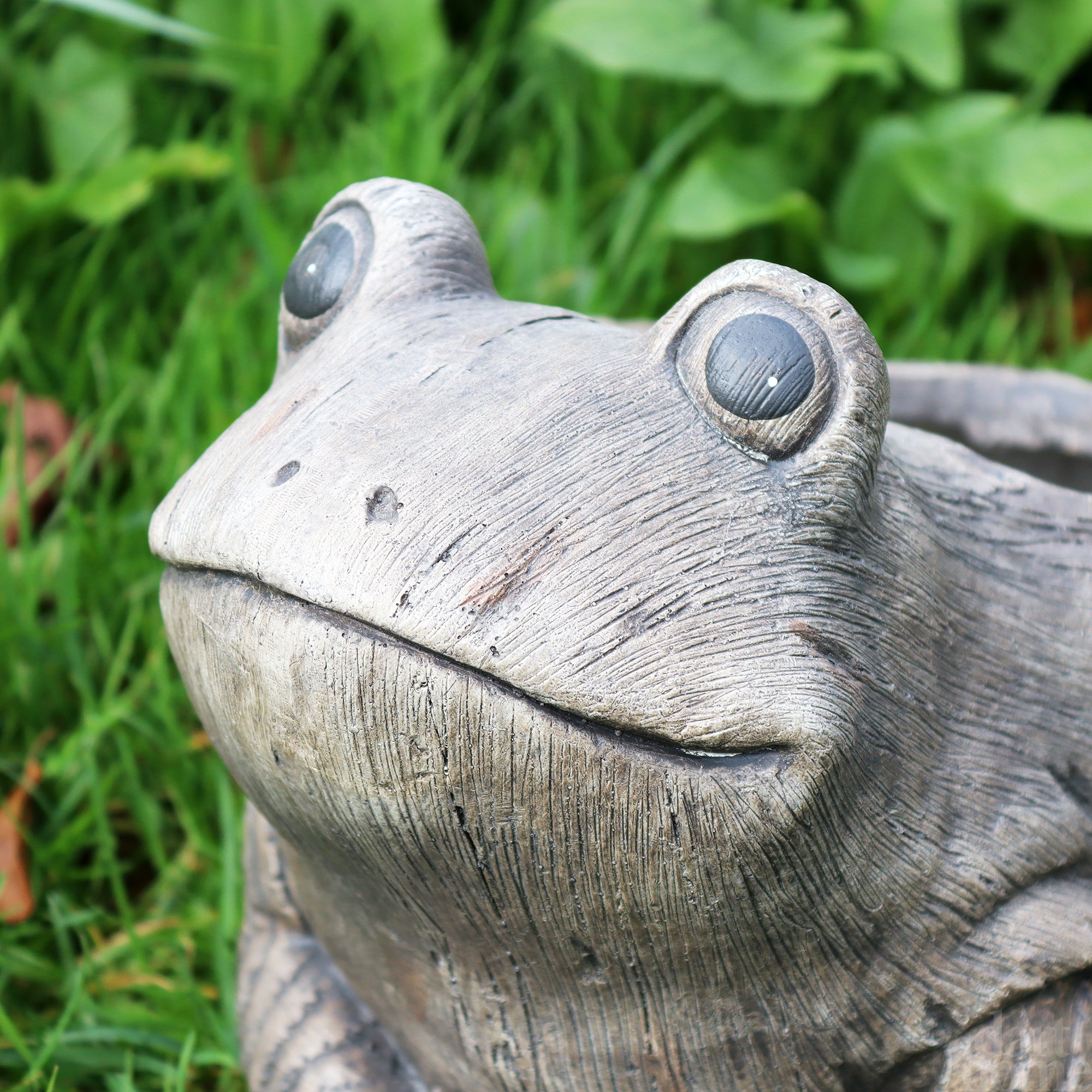 Stone Effect Frog Planter