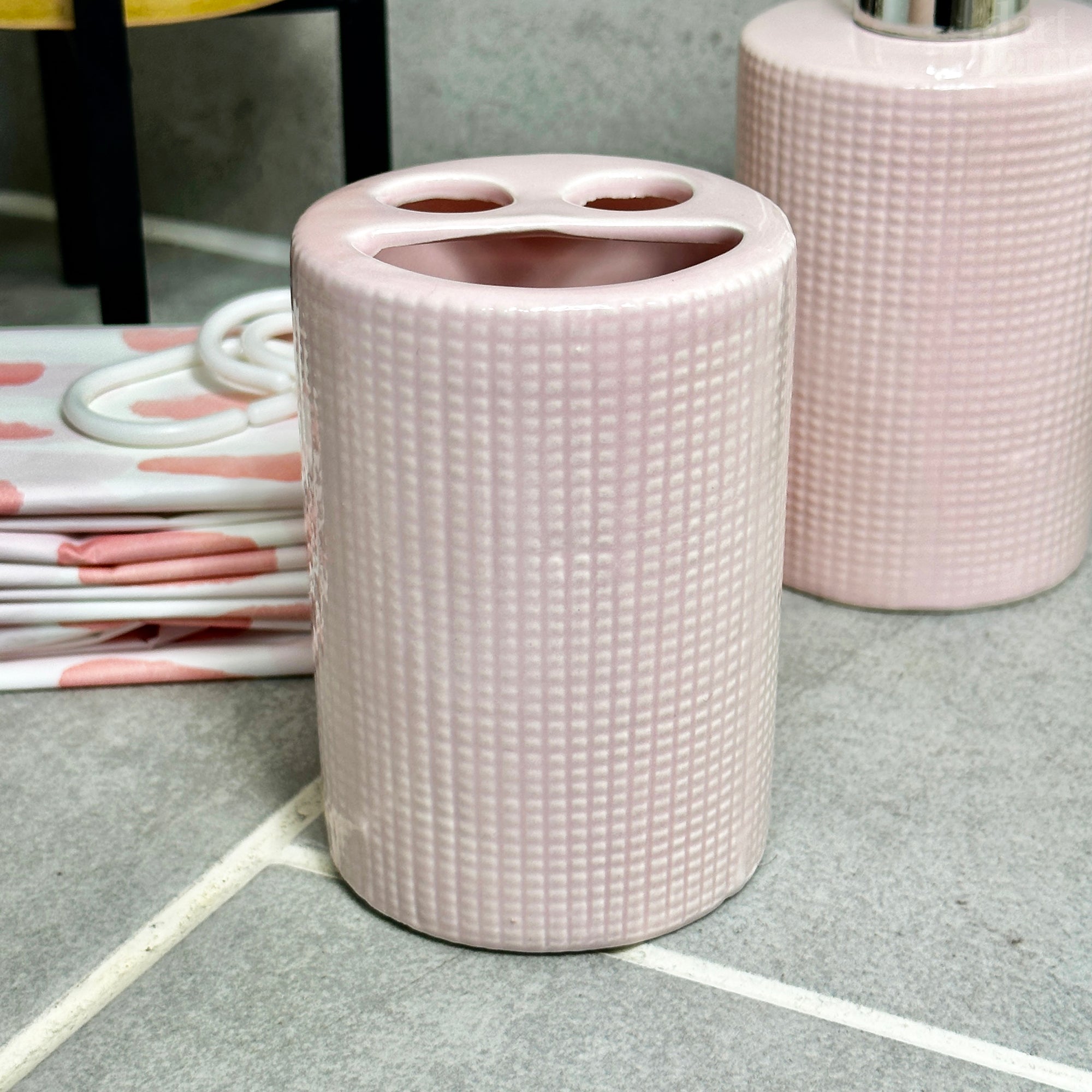 Pink Dimple Bathroom Set With Shower Curtain