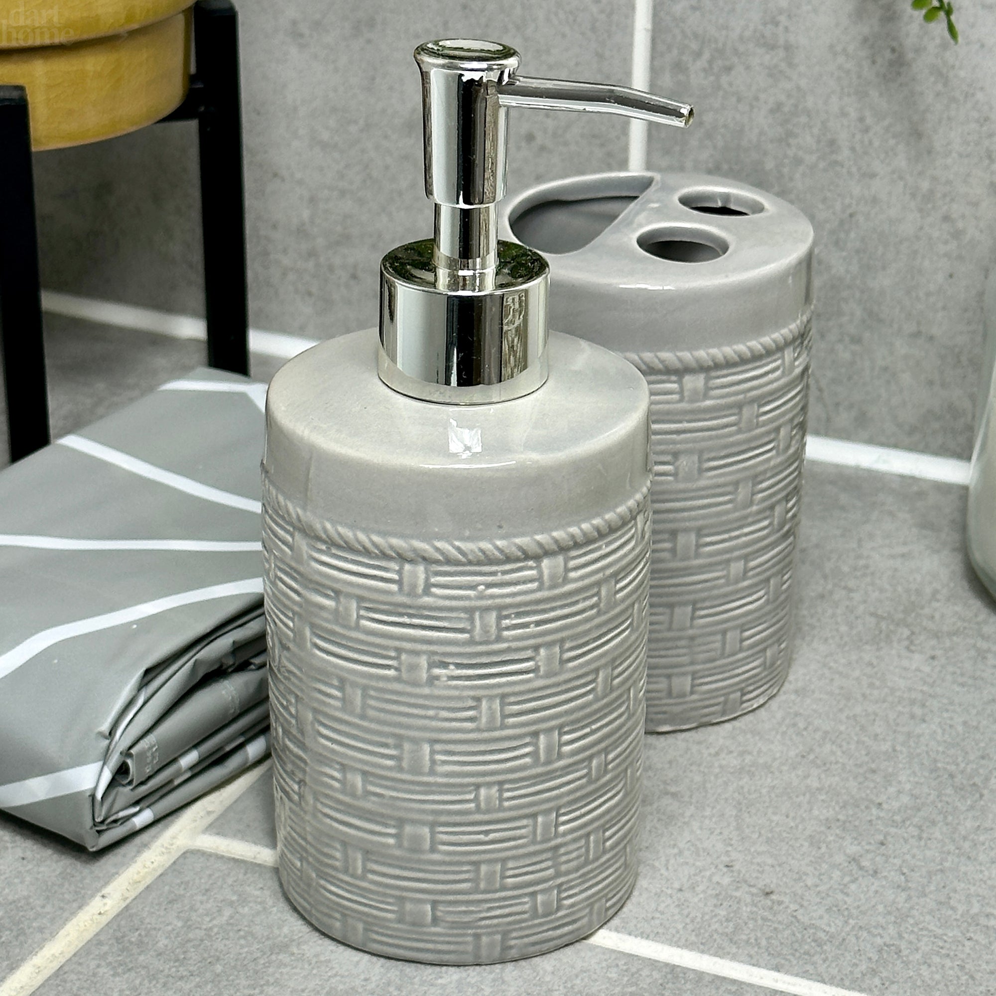 Grey Geometric Bathroom Set With Shower Curtain