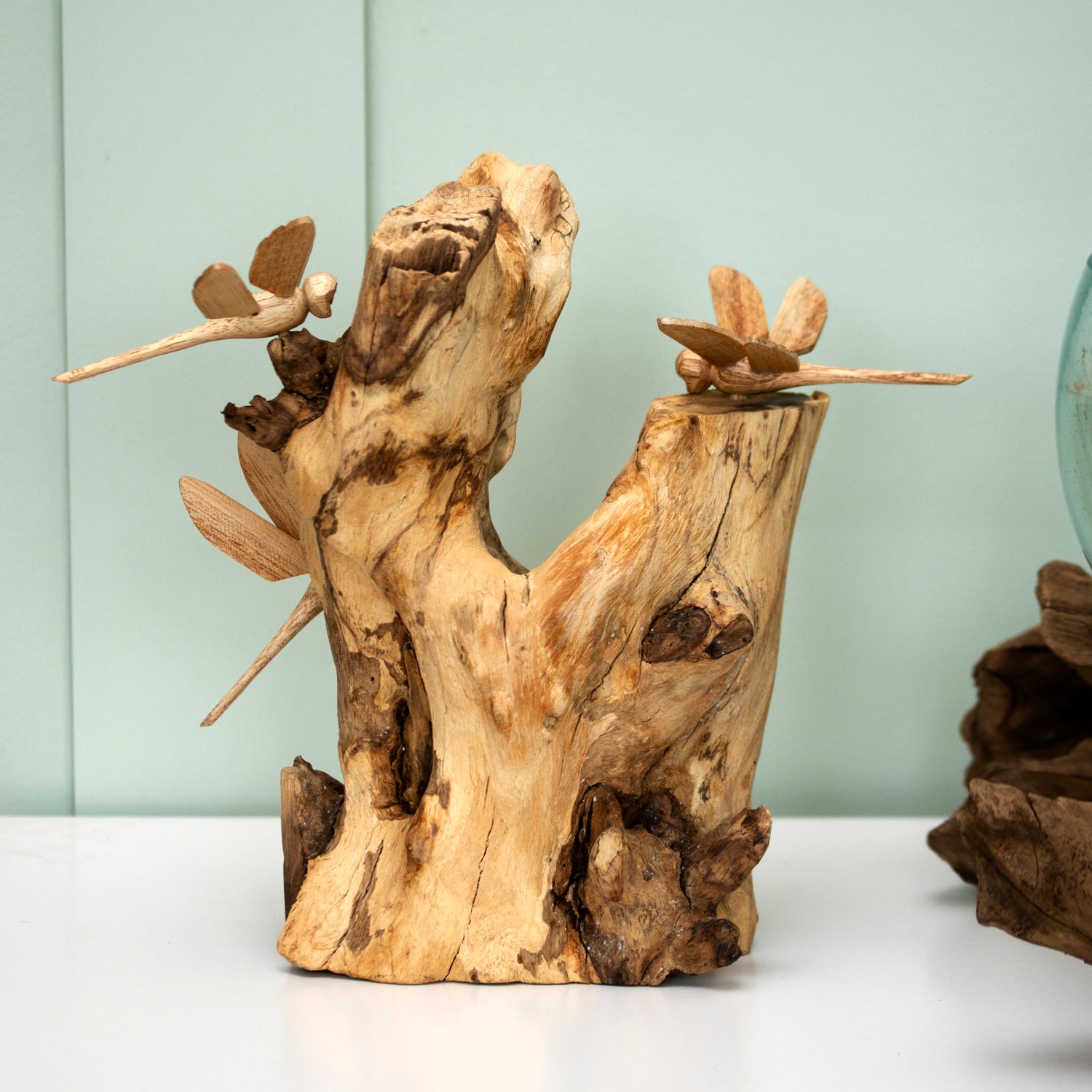 Bienenstock-Skulptur aus Teakholzwurzeln