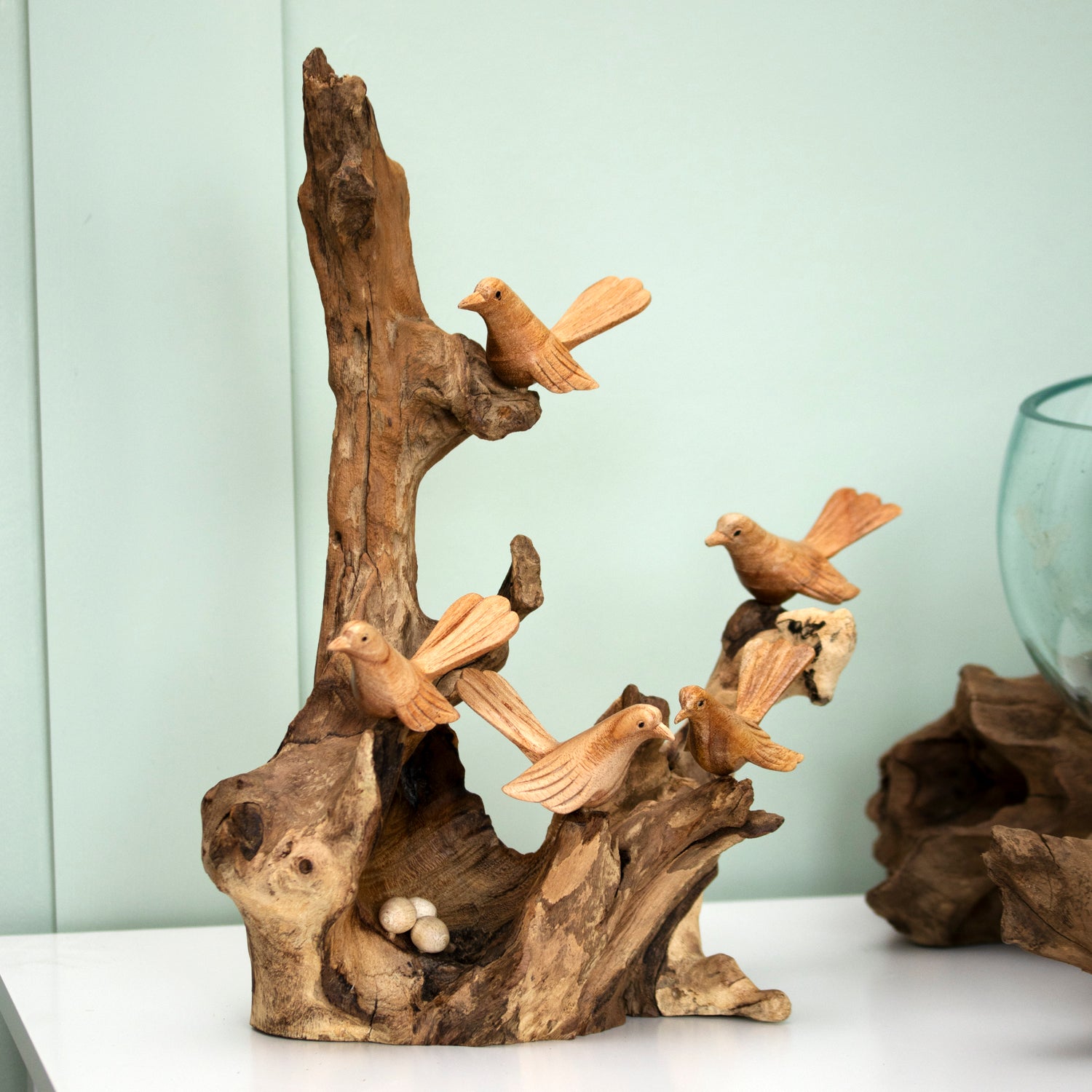 Bienenstock-Skulptur aus Teakholzwurzeln