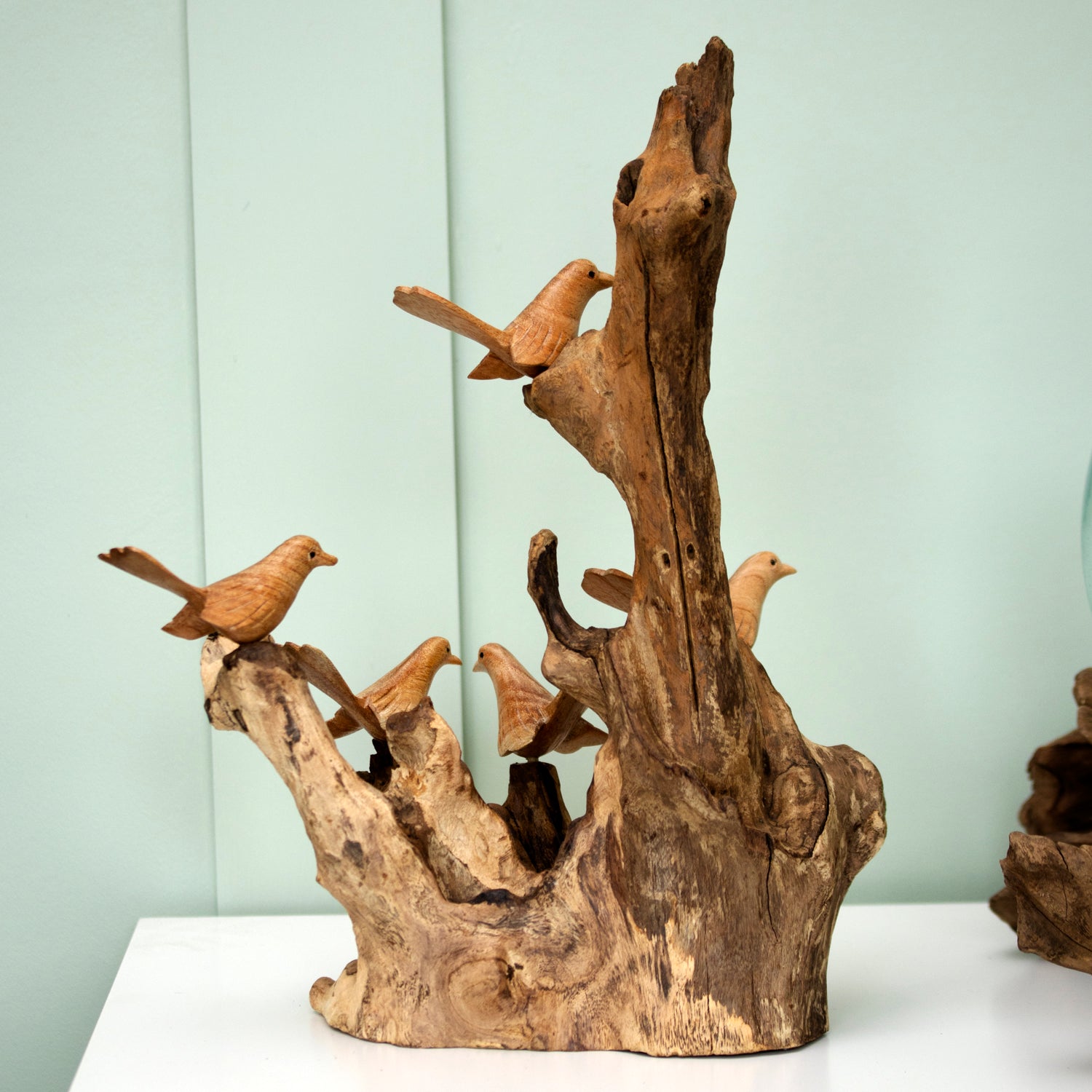 Bienenstock-Skulptur aus Teakholzwurzeln