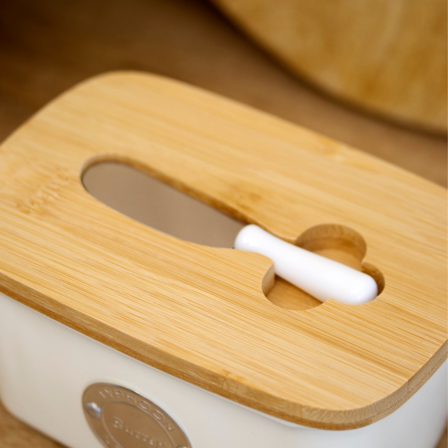 Typhoon Retro Cream Butter Dish & Spatula Set