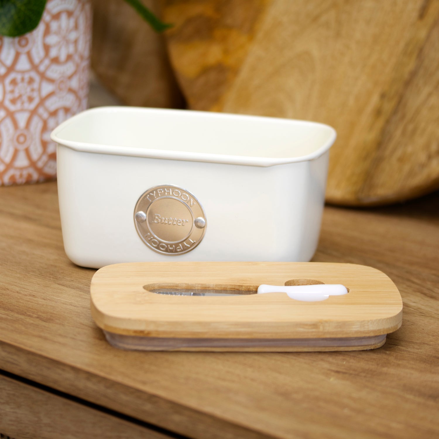 Typhoon Retro Cream Butter Dish & Spatula Set