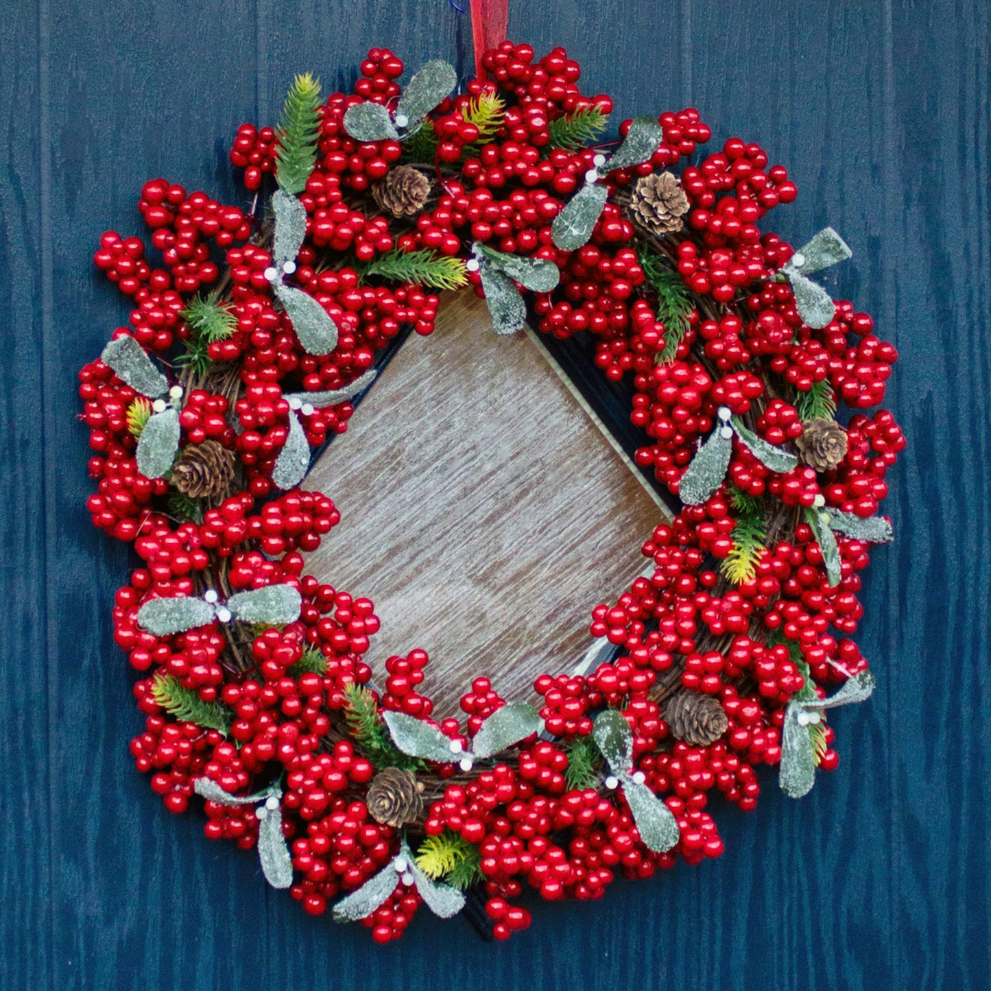 Red Berry And Leaf Christmas Wreath