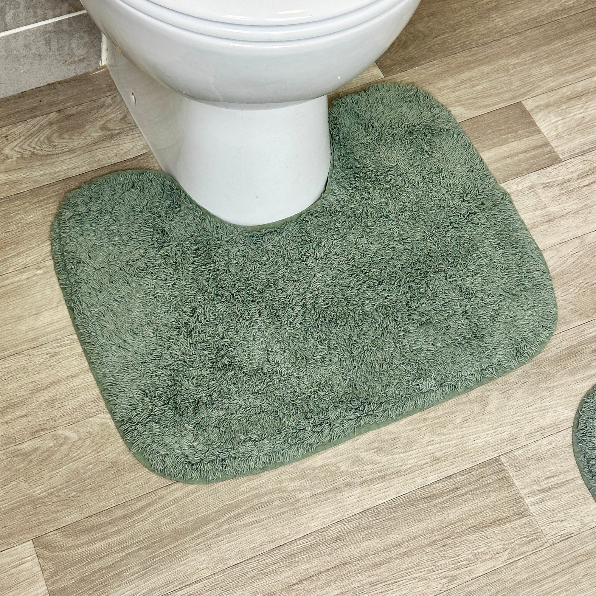 Evergreen Bath And Pedestal Mat Set