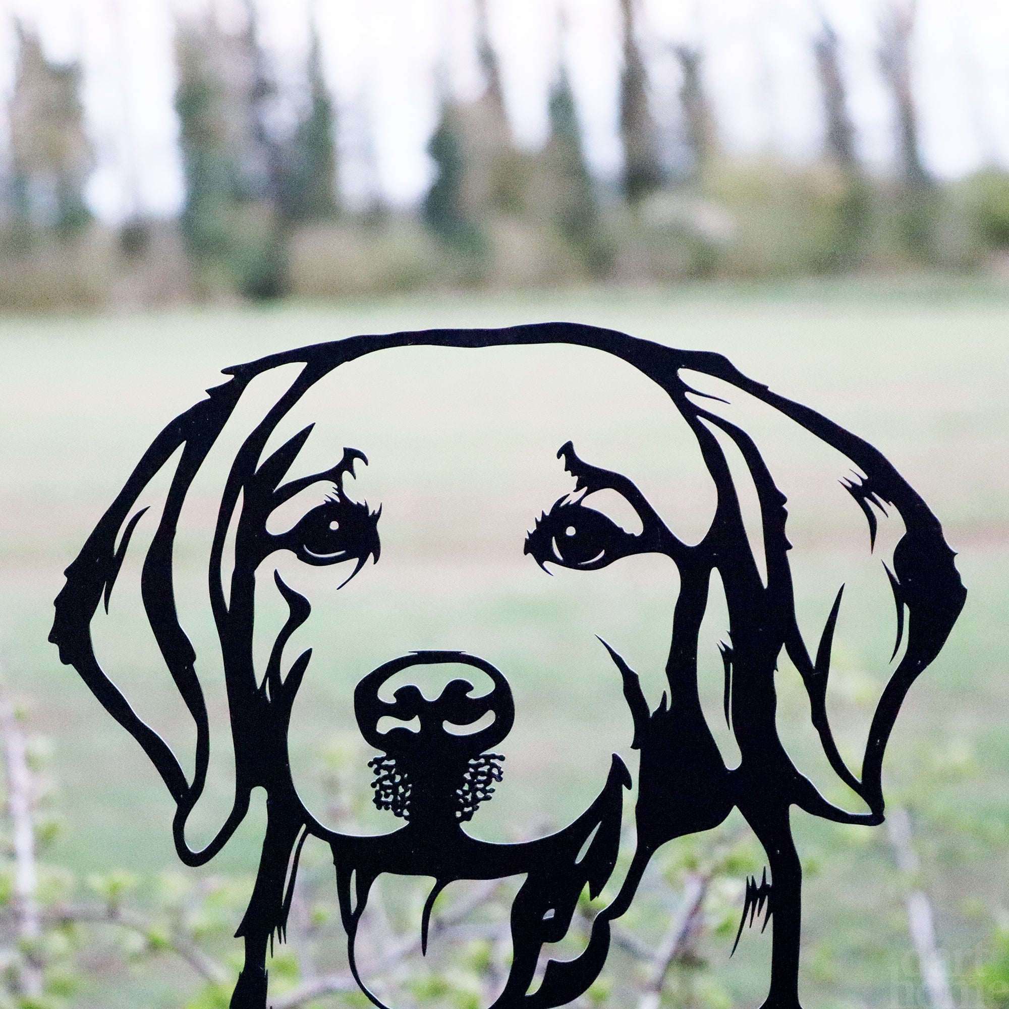 Peeking Retriever Silhouette Fence Topper