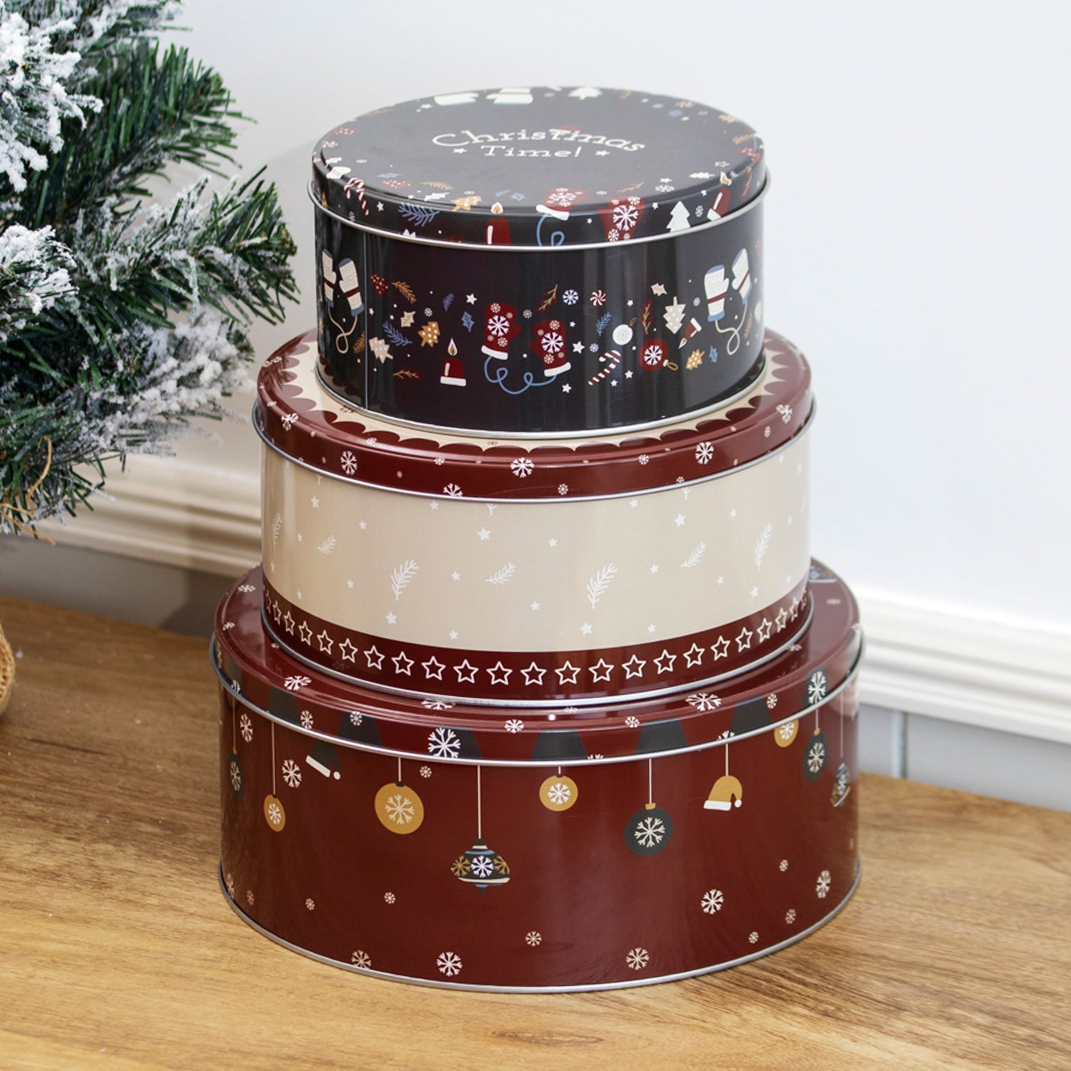 Set Of 3 Christmas Snowman Nesting Cake Tins