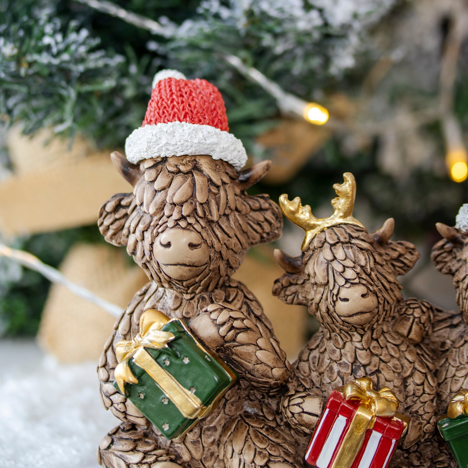 Christmas Highland Cow Family Ornament