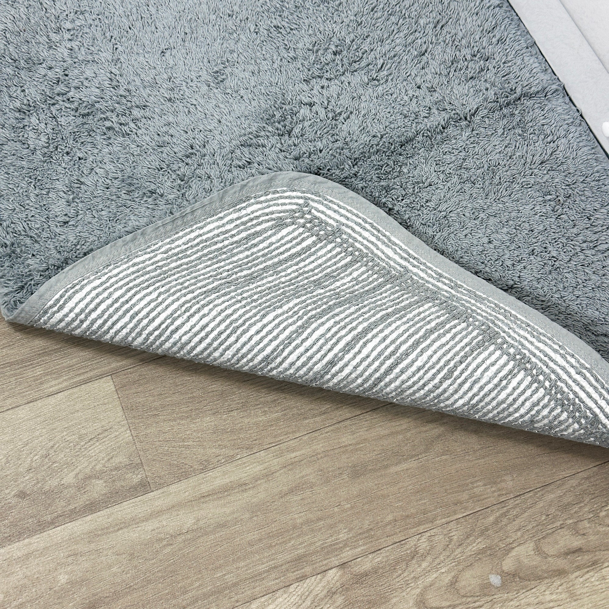 Grey Bath And Pedestal Mat Set