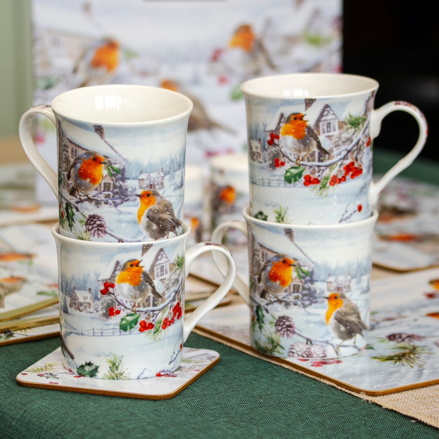 Set Of 4 Christmas Robins Mugs