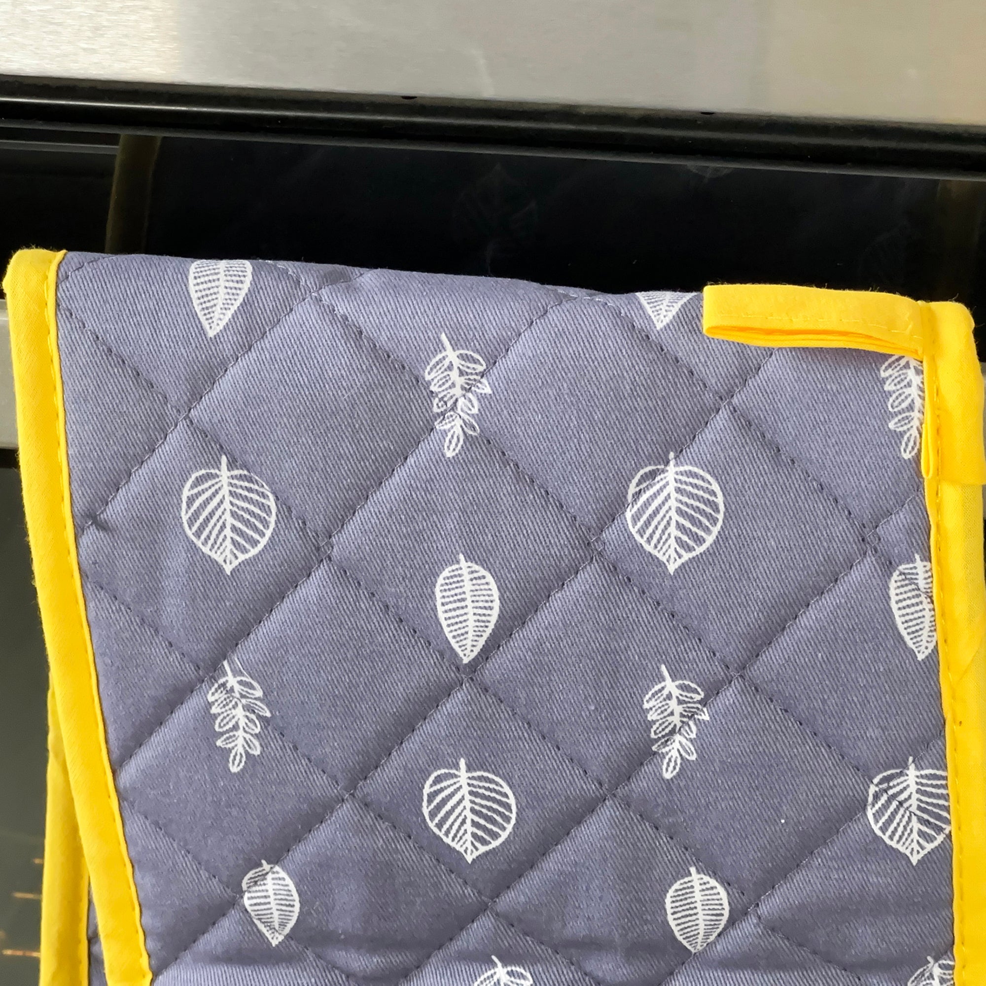 Grey Leaf Double Oven Glove