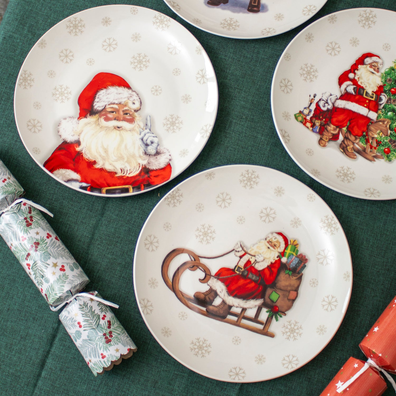 Set Of 4 Father Christmas Print Dinner Plates