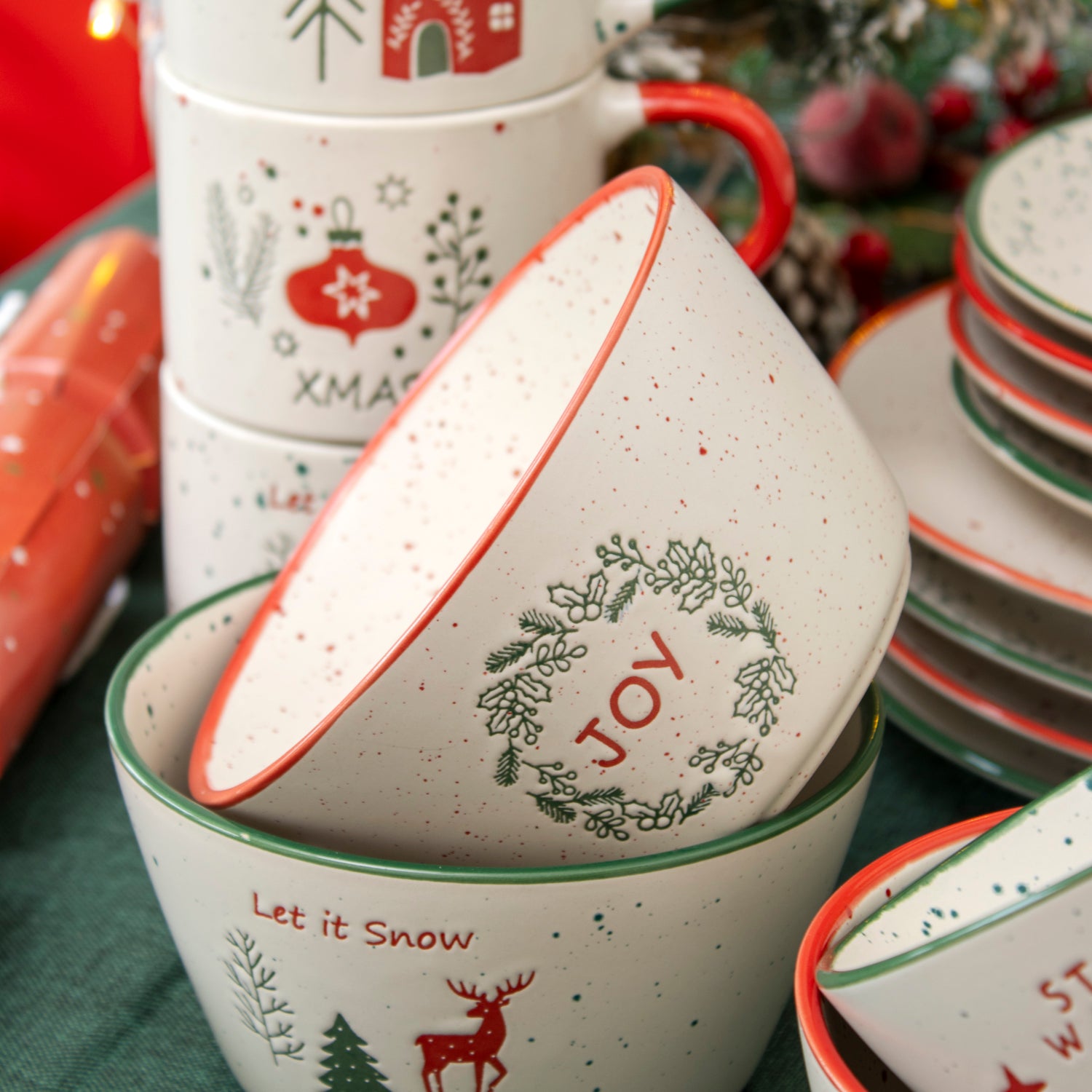 Set Of 4 Speckle Stoneware Christmas Cereal Bowls