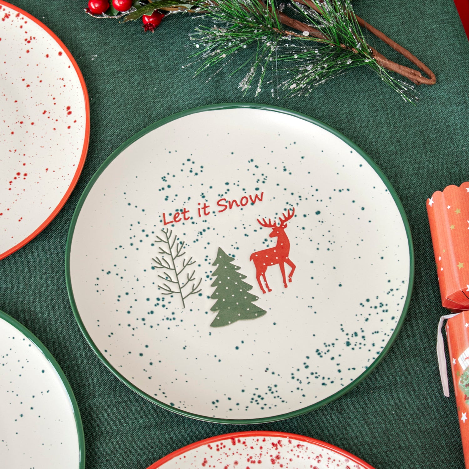 Set Of 4 Speckle Stoneware Christmas Dinner Plates