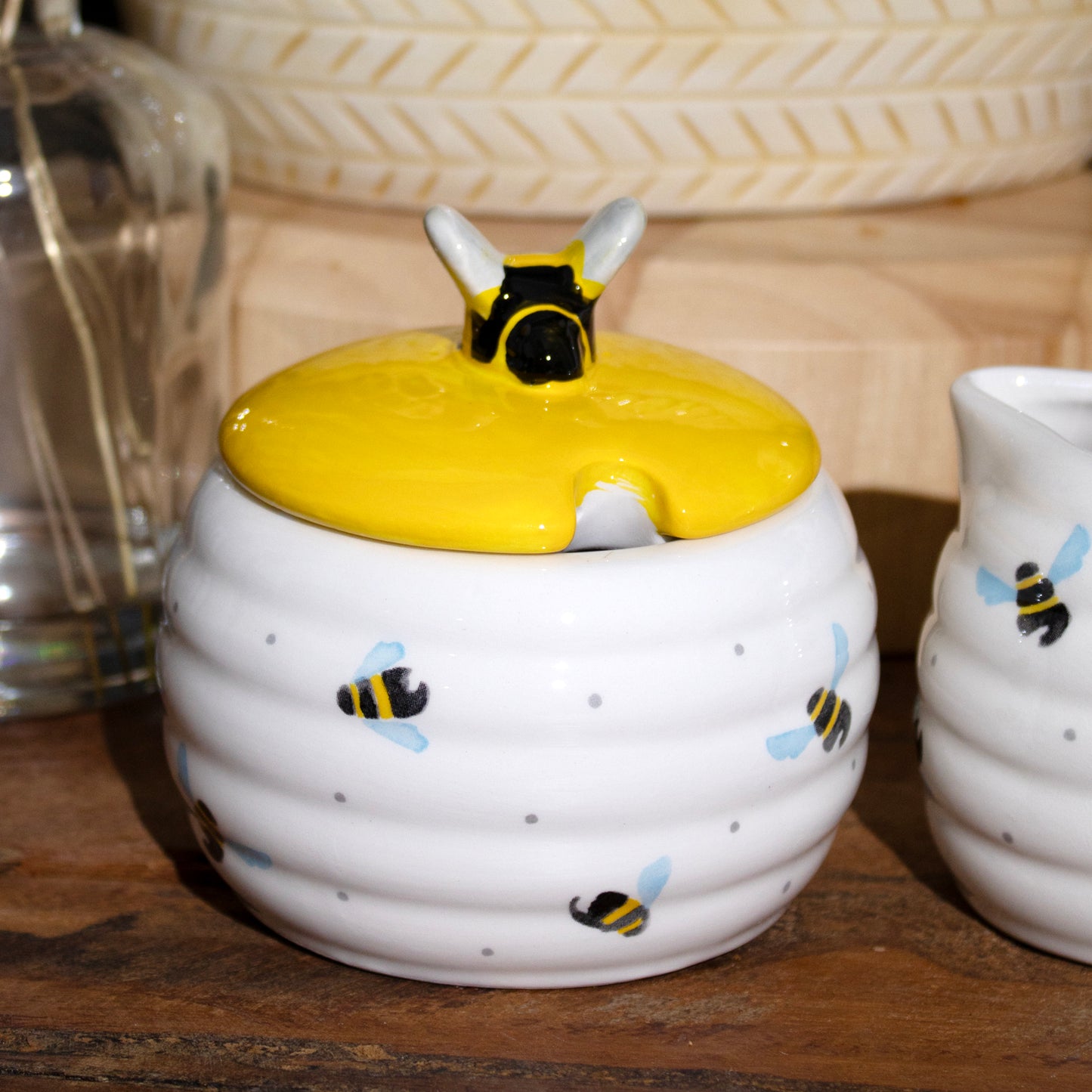 Sweet Bee Sugar Bowl & Milk Jug Set