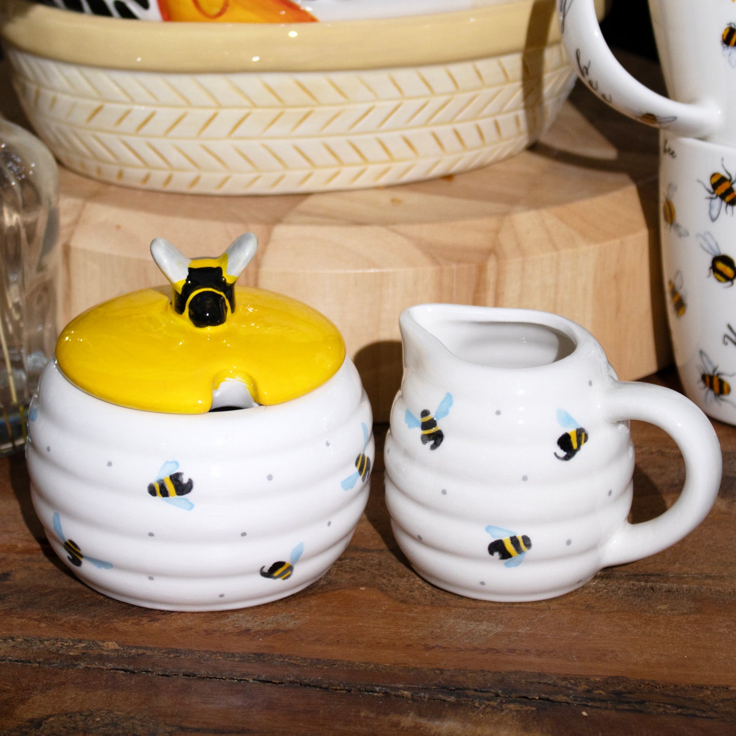 Sweet Bee Sugar Bowl & Milk Jug Set