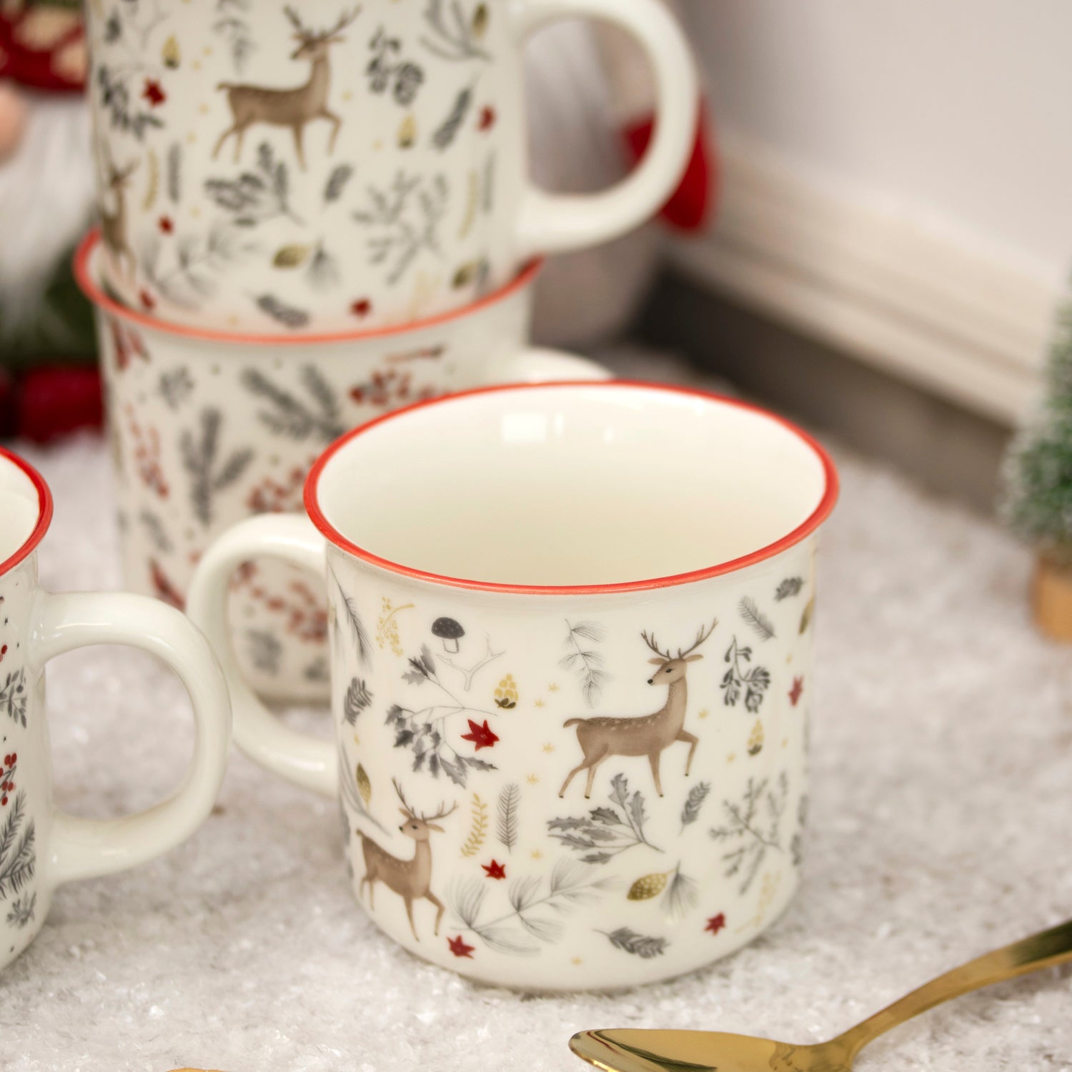 Set Of 4 Woodland Christmas Mugs